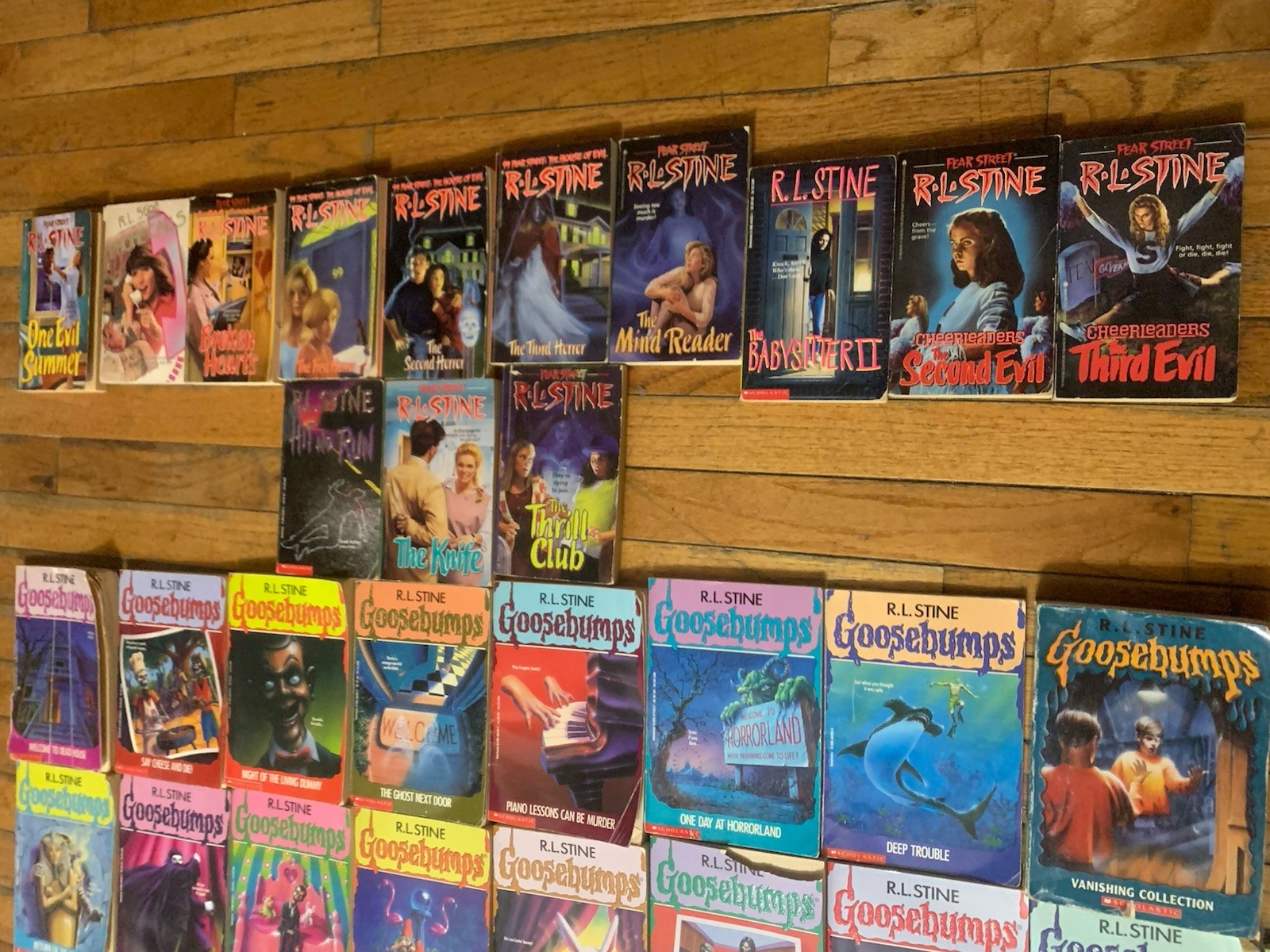 Lot of 68 Goosebumps /R.L Stine Some VTG ’90 Fear Street Most Wanted Horror VHS