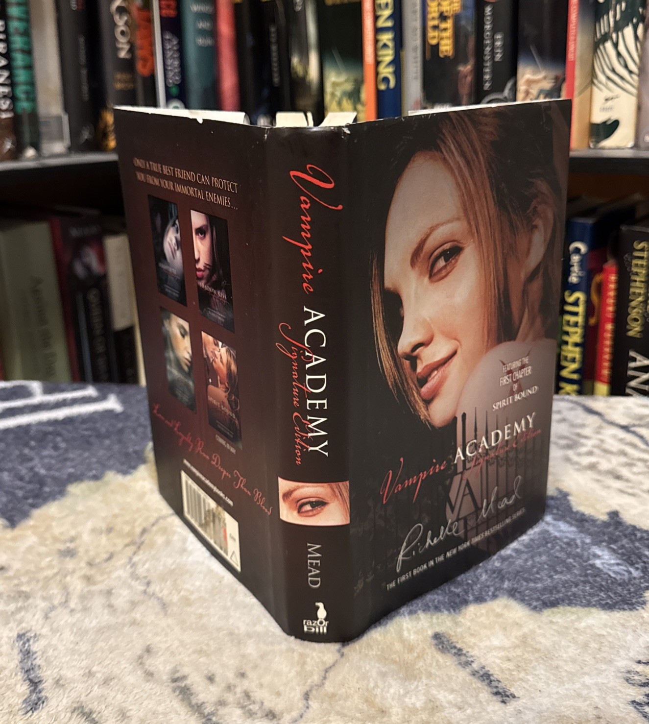 Vampire Academy Signature Edition – Richelle Mead (2007, Hardcover) 1st Print