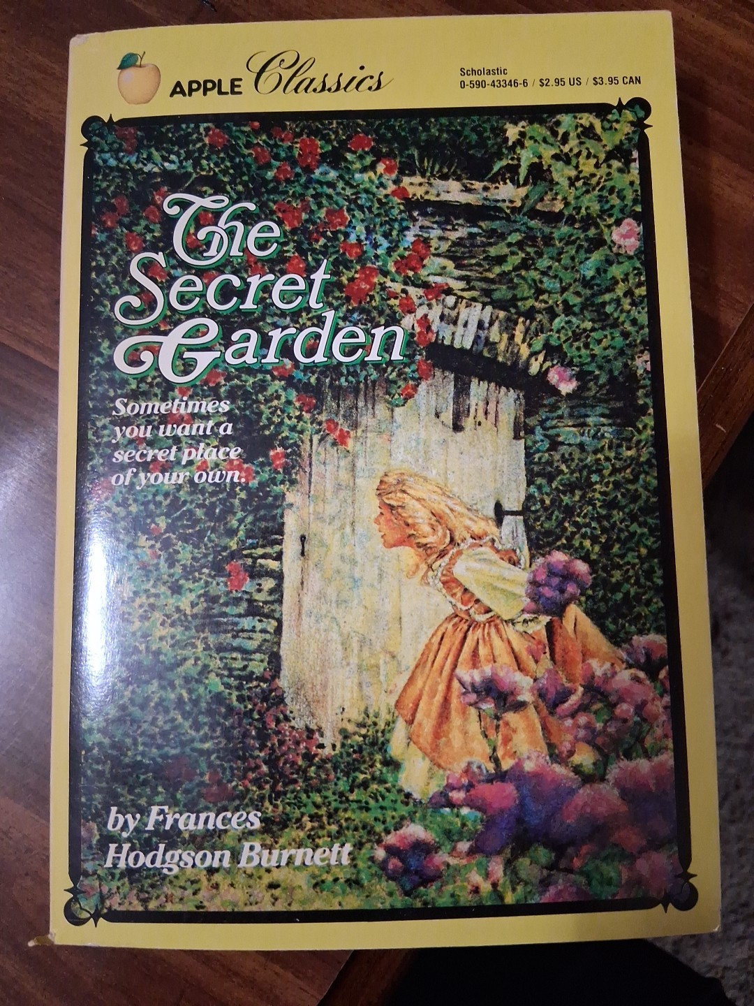 The Secret Garden (1971, Paperback) by Frances Hodgson Burnett, Apple Classics