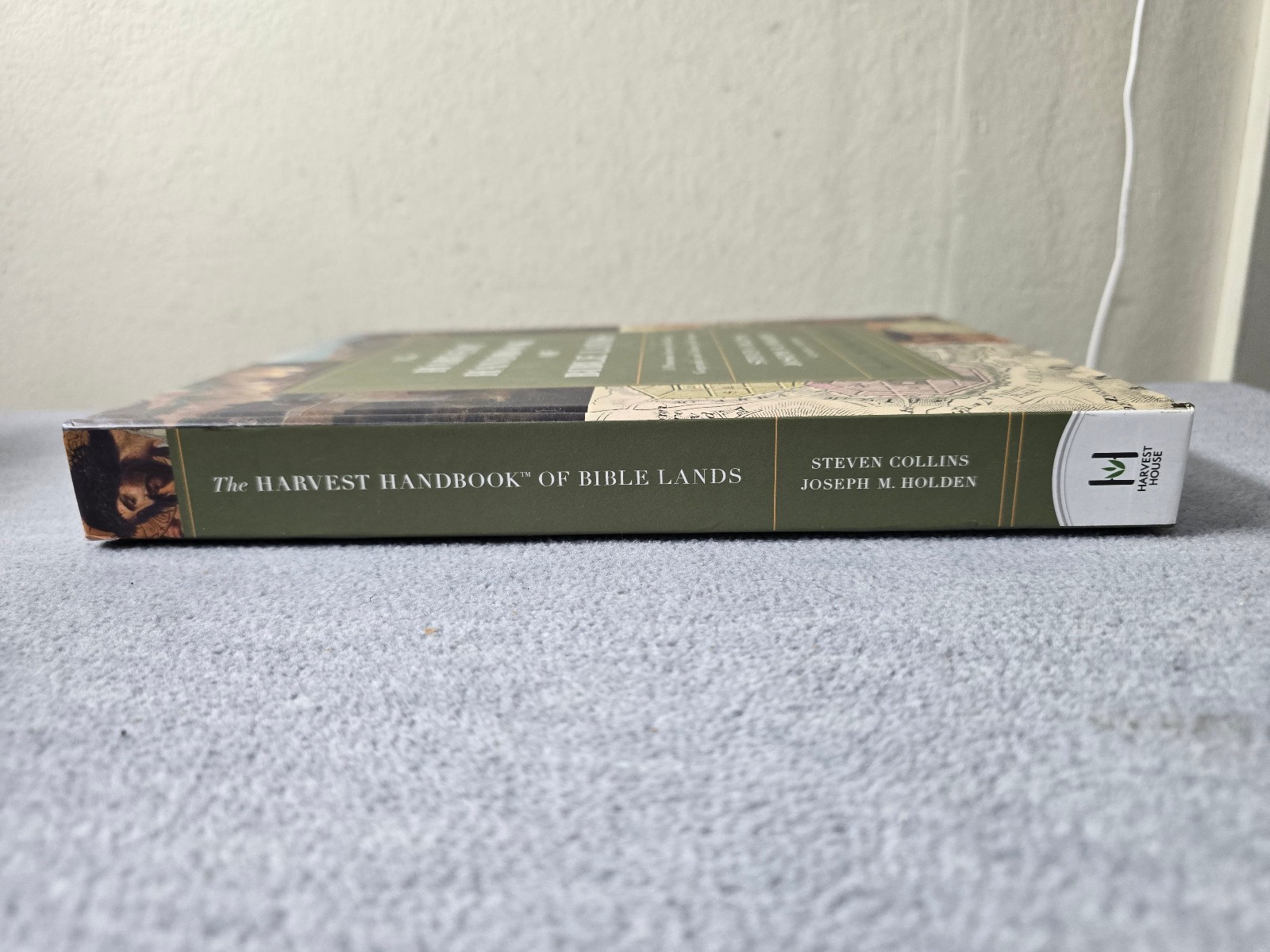 The Harvest Handbook of Bible – Hardcover, by Collins Steven; Holden – Good