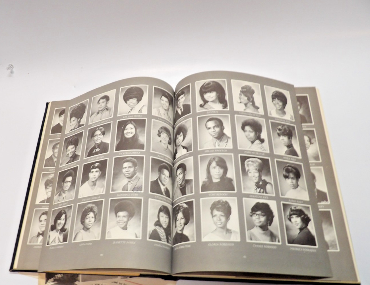 1970 MANUAL HIGH SCHOOL YEARBOOK DENVER, COLORADO THUNDERBOLTS