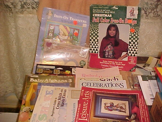 12 DIF VINTAGE LEISURE CRAFT, IRON~ON TRANSFERS, AND MORE ACTIVITY BOOKS ****