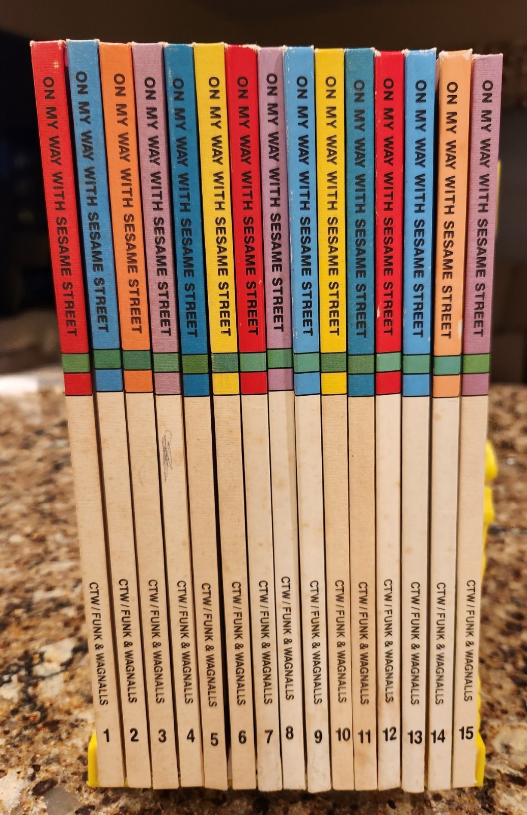 1989 On My Way w/ Sesame Street Library Complete 15 Volume Set, Big Bird Stand