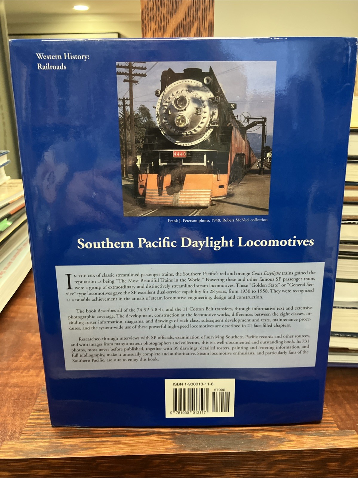 Southern Pacific Daylight Locomotives Robert J. Church 2004 Hardcover 1st w/ DJ