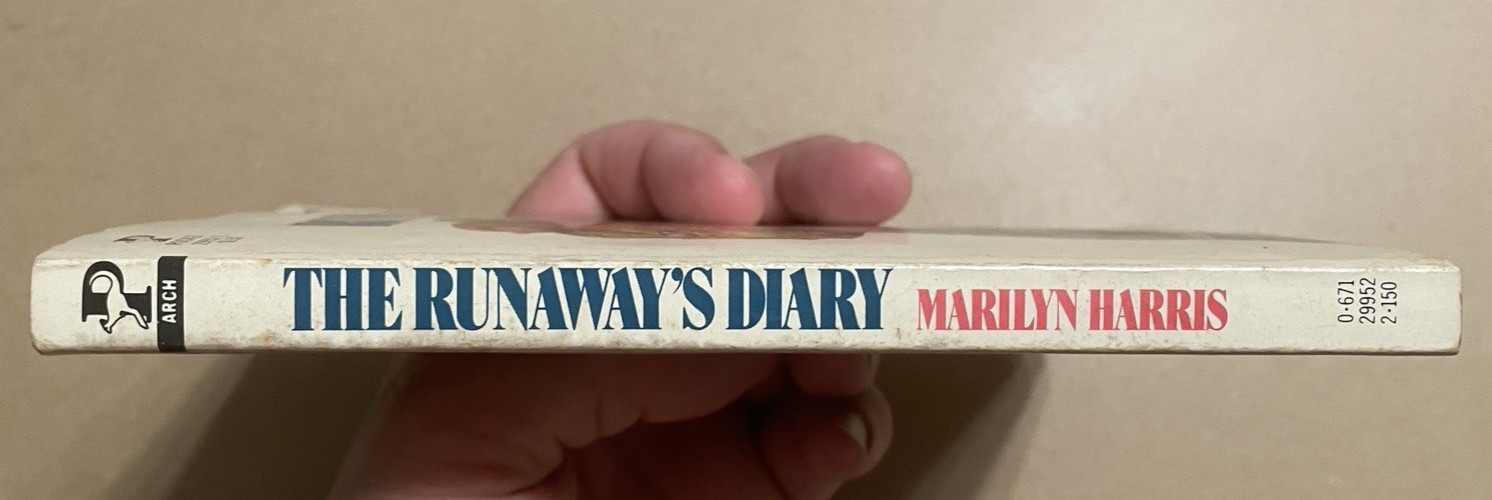 1974 The Runaway’s Diary by Marilyn Harris Pocket Books Archway Paperback