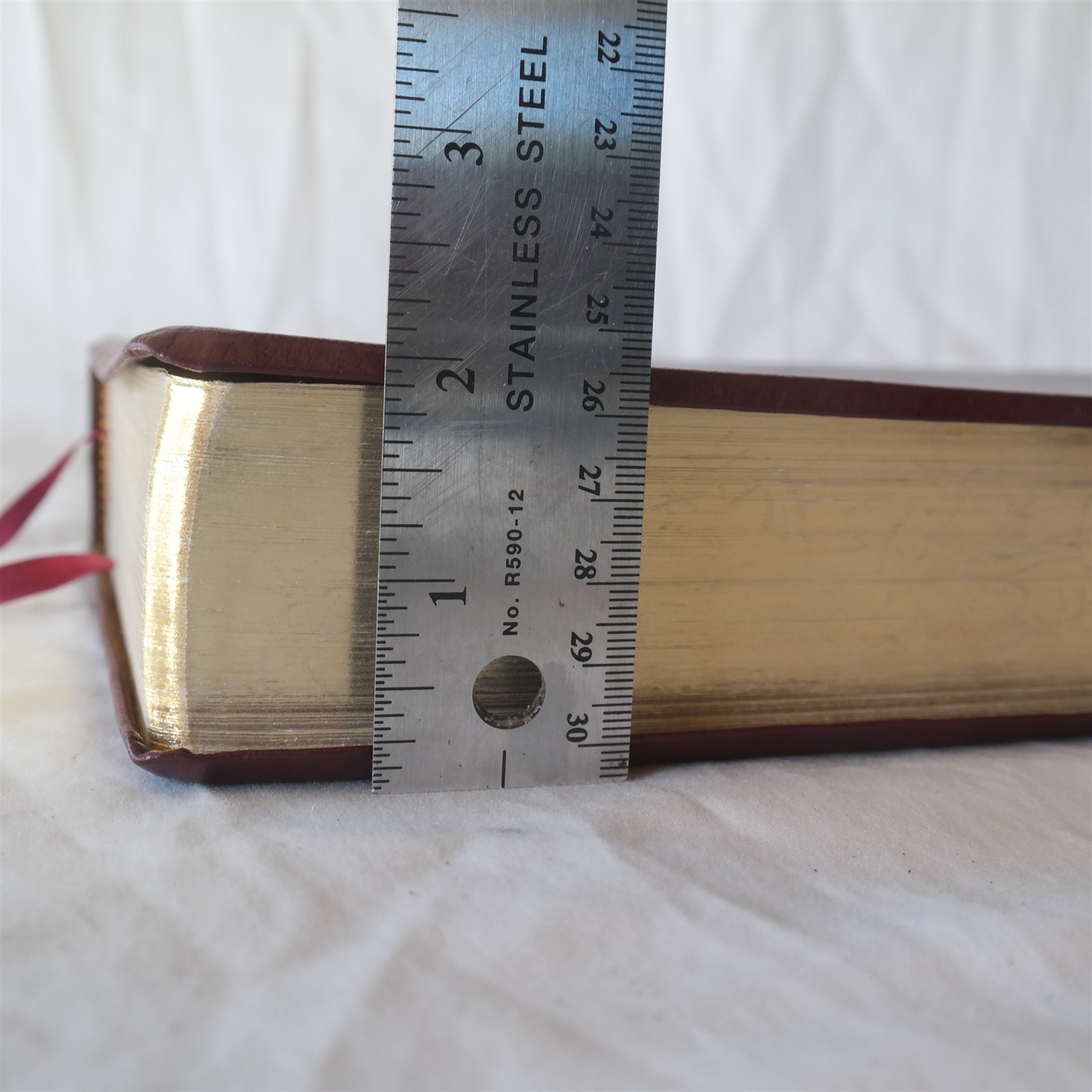 New Geneva Study Bible NKJV Genuine Leather Nelson 2996BG
