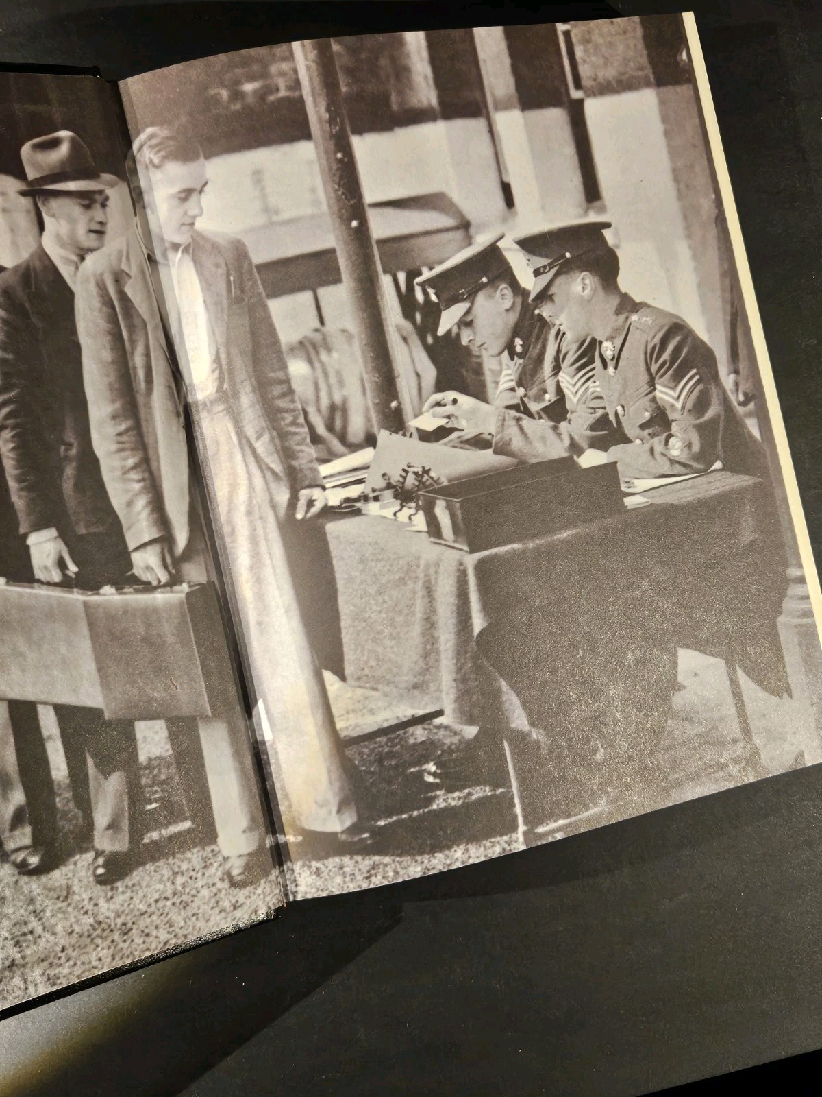 World at Arms Reader’s Digest Illustrated History WWII 1989 480 Pages Vintage