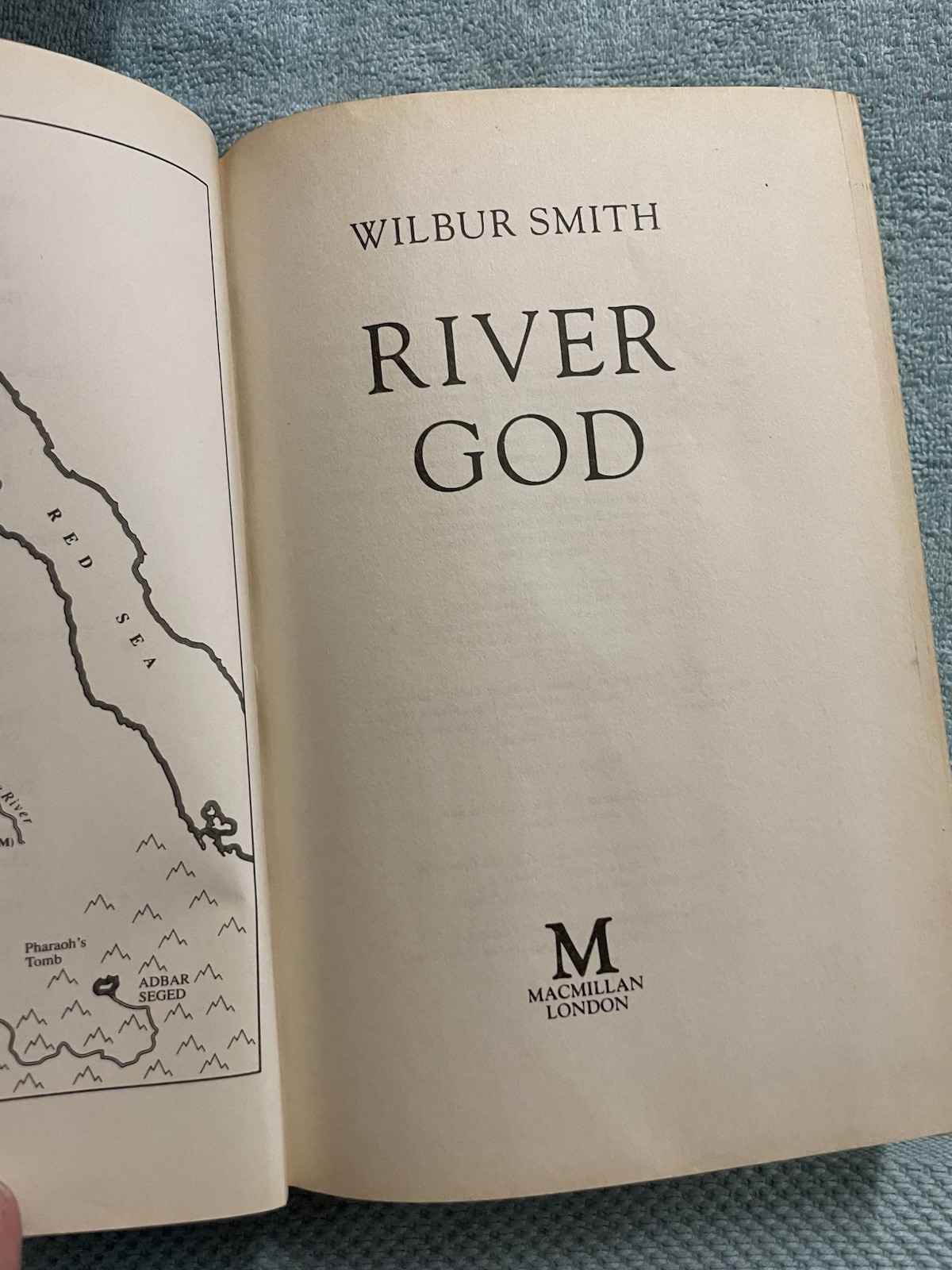 River God Wilbur Smith 1993 1st Edition Hardcover DJ Egyption Historical Fiction