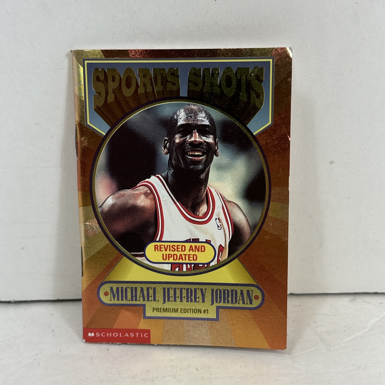 HOF MICHAEL JORDAN 1995 PREMIUM EDITION 44 PAGE 2.5 IN. BY 4 IN. BOOKLET #1
