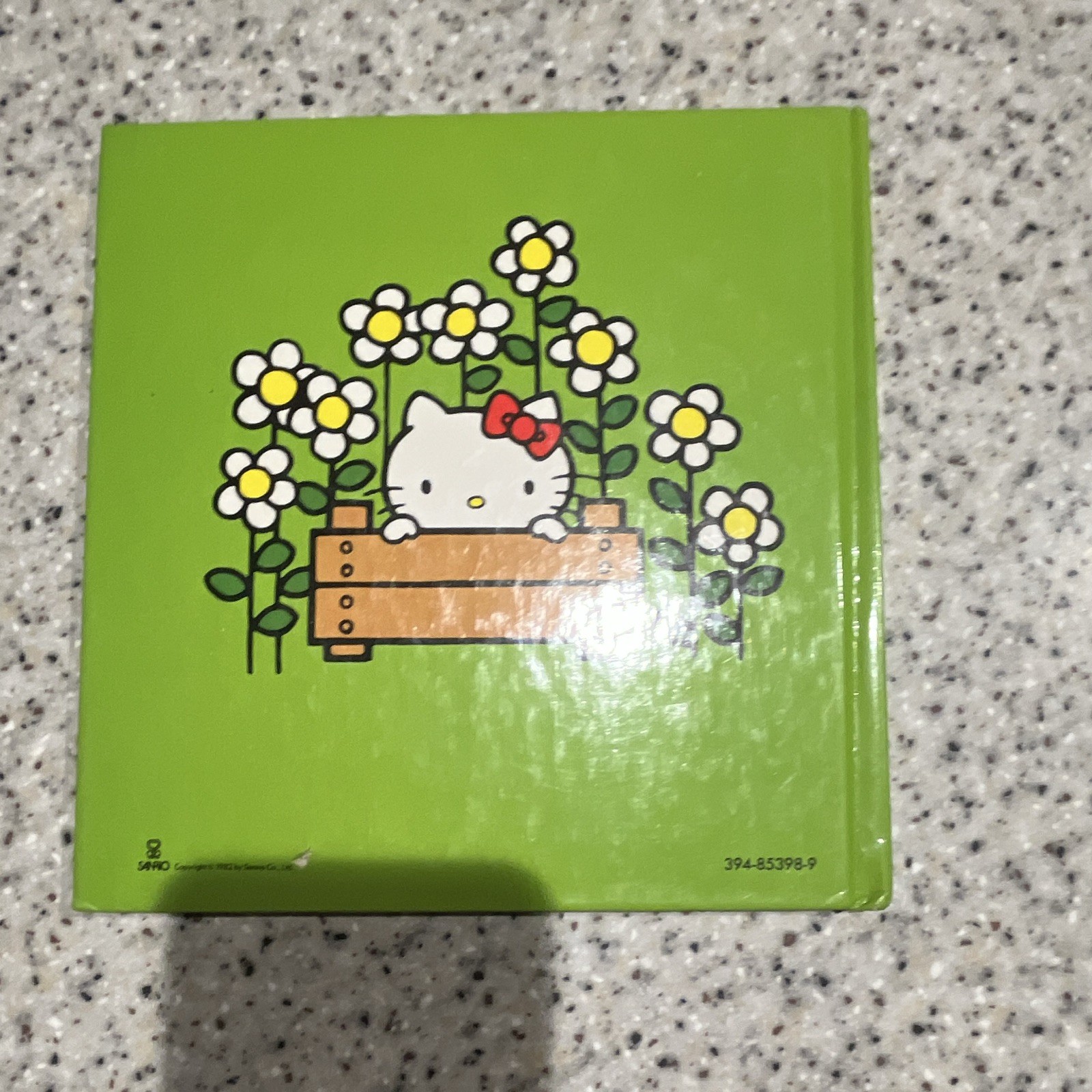 Hello Kitty’s Paper Kiss Hardcover Random House Illustrated 1982