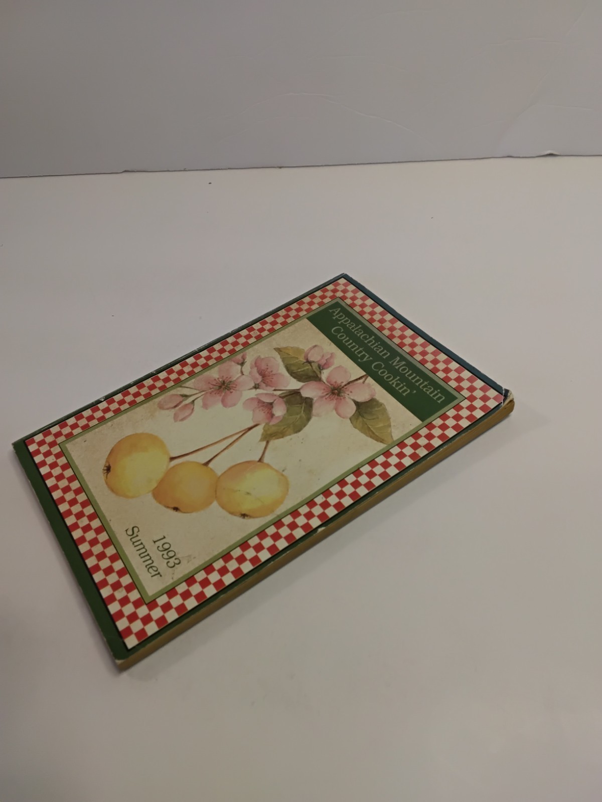 Appalachian Mountain Country Cookin“ Cookbook 1993 Summer 64 Pages 6 Inch High