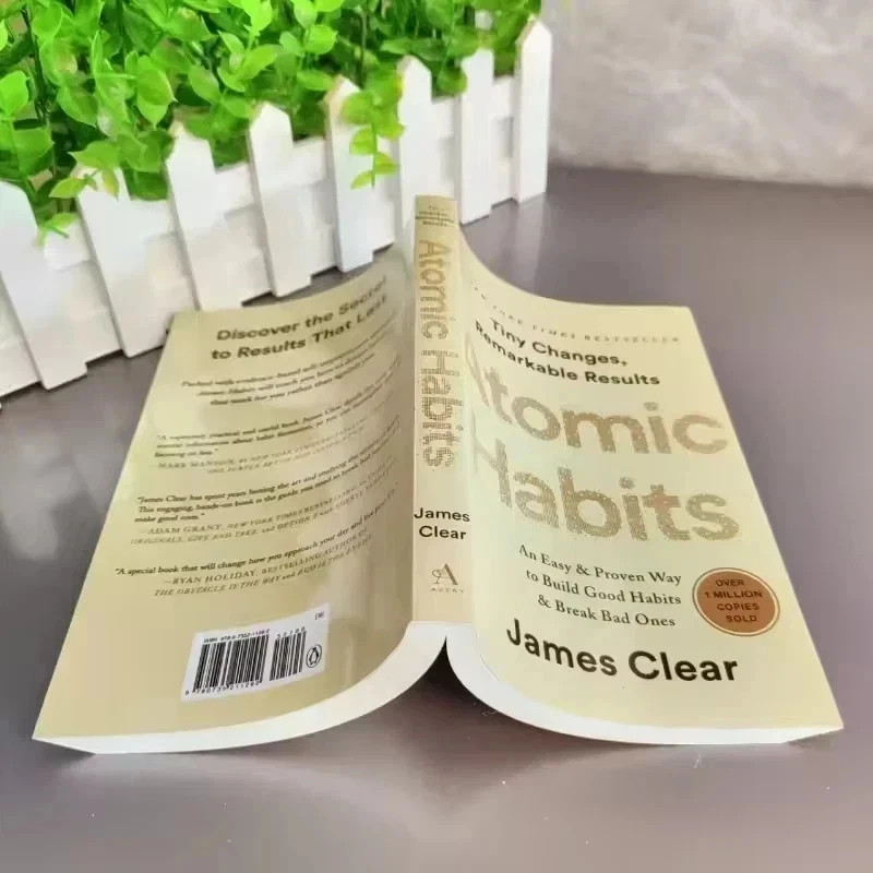 *Atomic Habits* Paperback by James Clear Build Good Habits & Break Bad Ones..