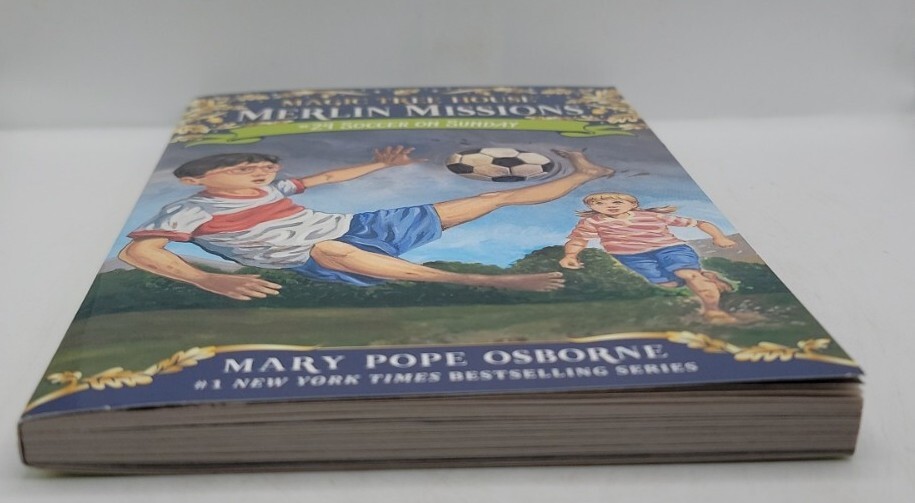 Magic Tree House (R) Merlin Mission Ser.: Soccer on Sunday by Mary Pope Osborne