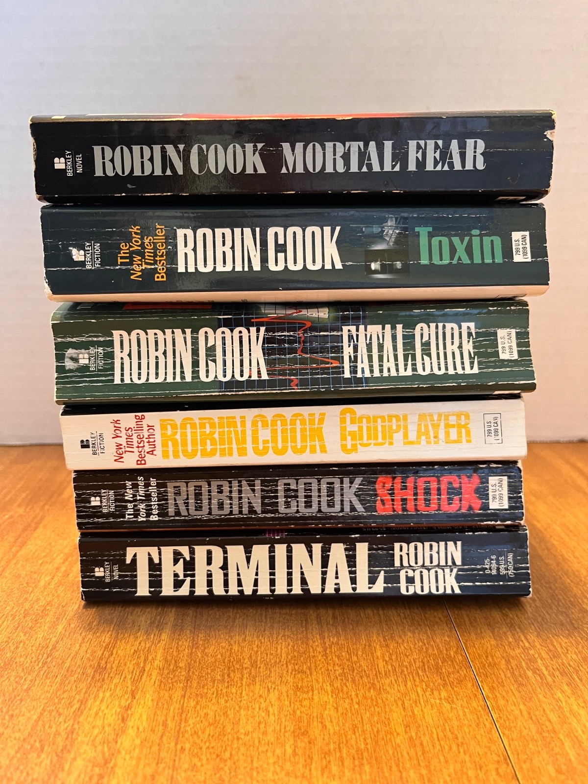 Robin Cook Paperback Novels Lot of 6 (See Photos for Titles)