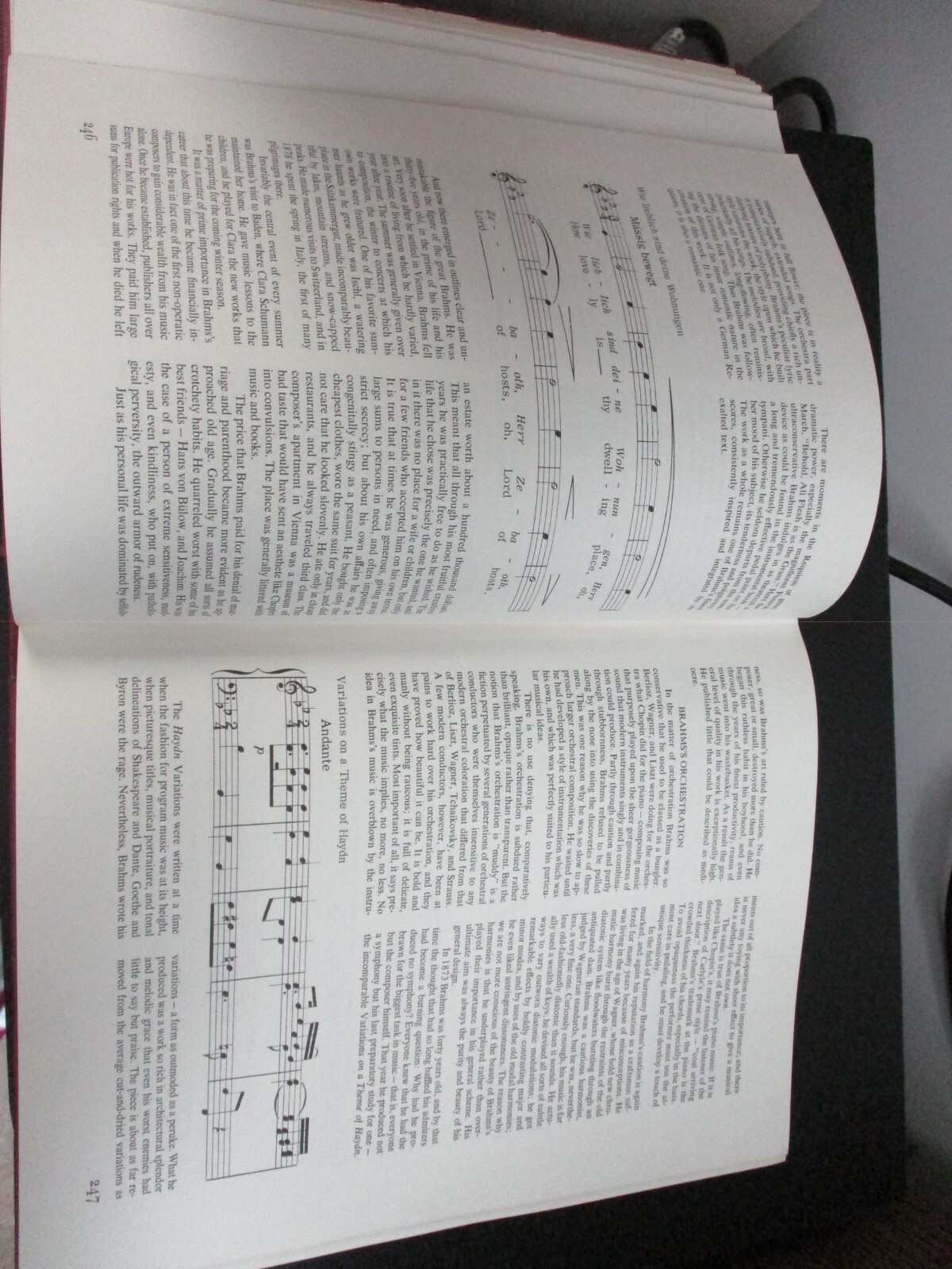 The New Music Lover’s Handbook-Hardcover/Elie Siegmeister/620 Pages