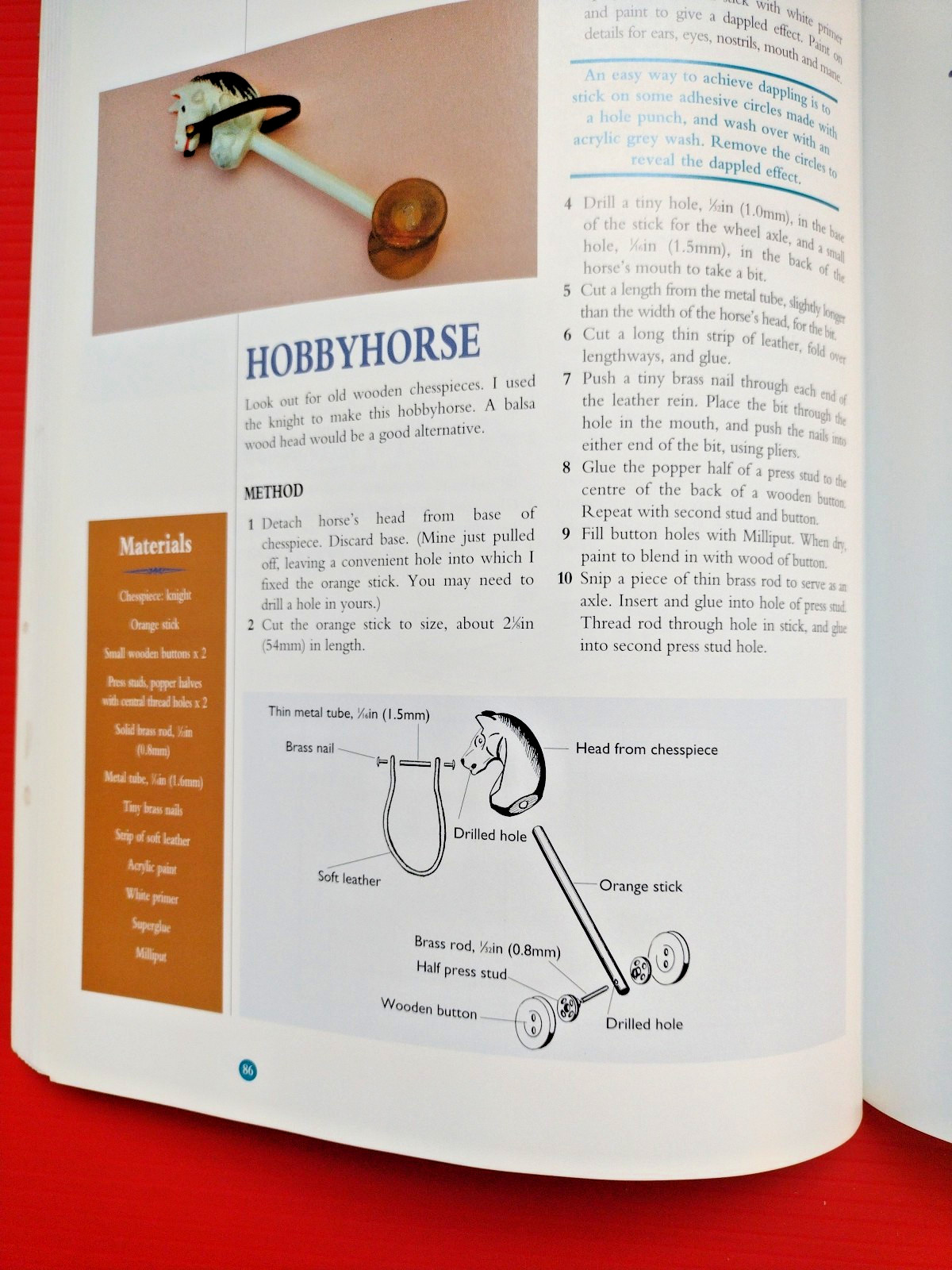 Easy to Make Dolls‘ House Accessories Paperback by Andrea Barham 168 Pages NICE