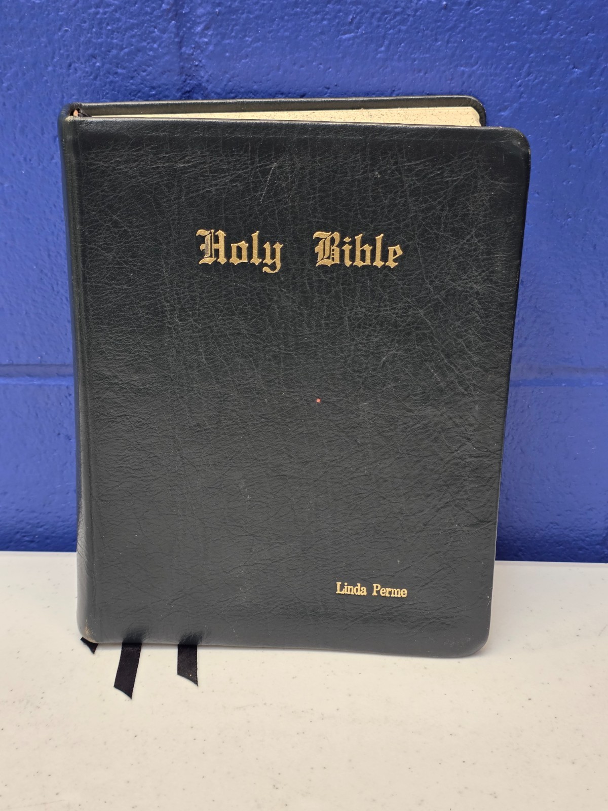 VTG Black Leather (?) New World Translation Of The Holy Scriptures 1984
