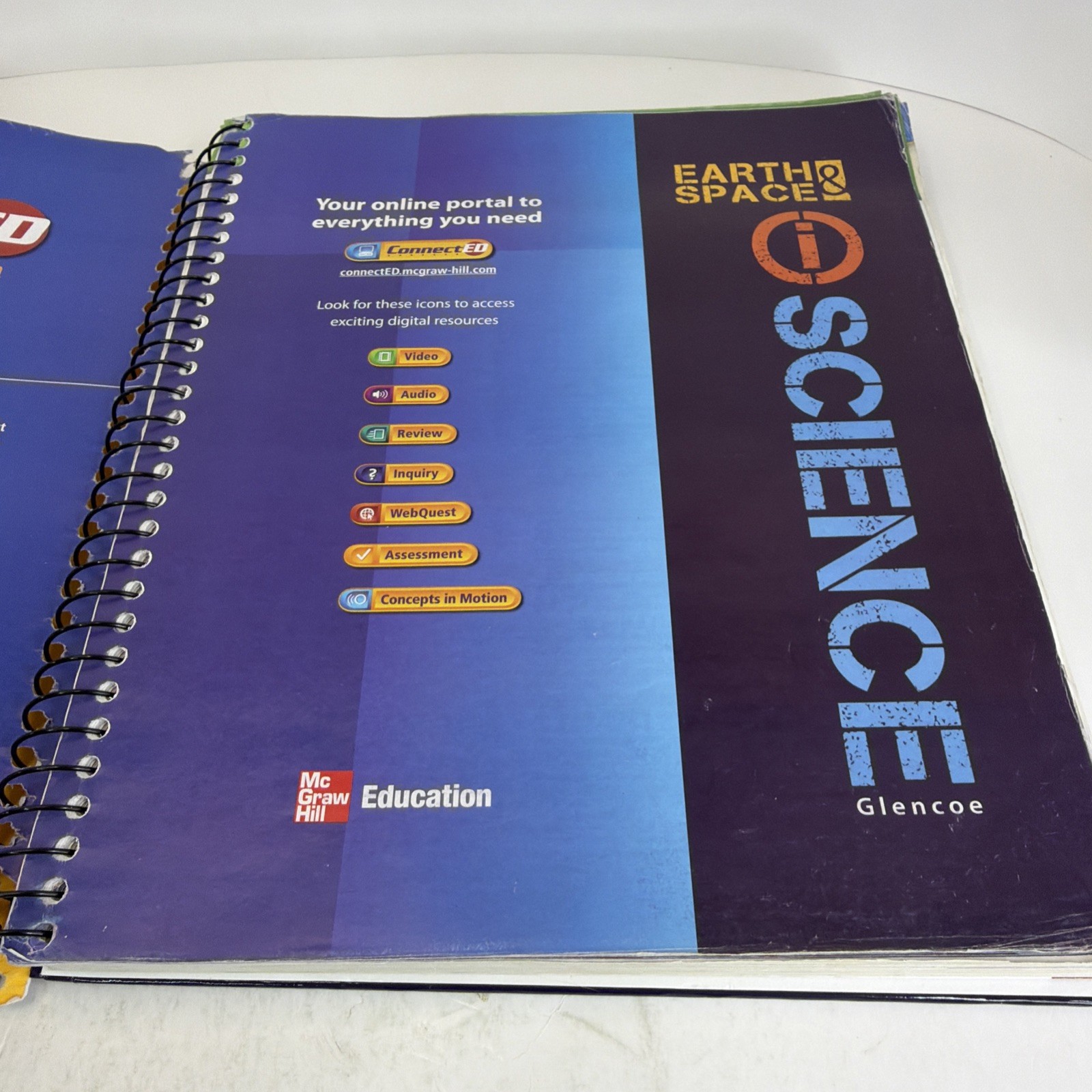 Earth & Space Teacher Edition 2.0 Professional Set – Volumes 1 & 2