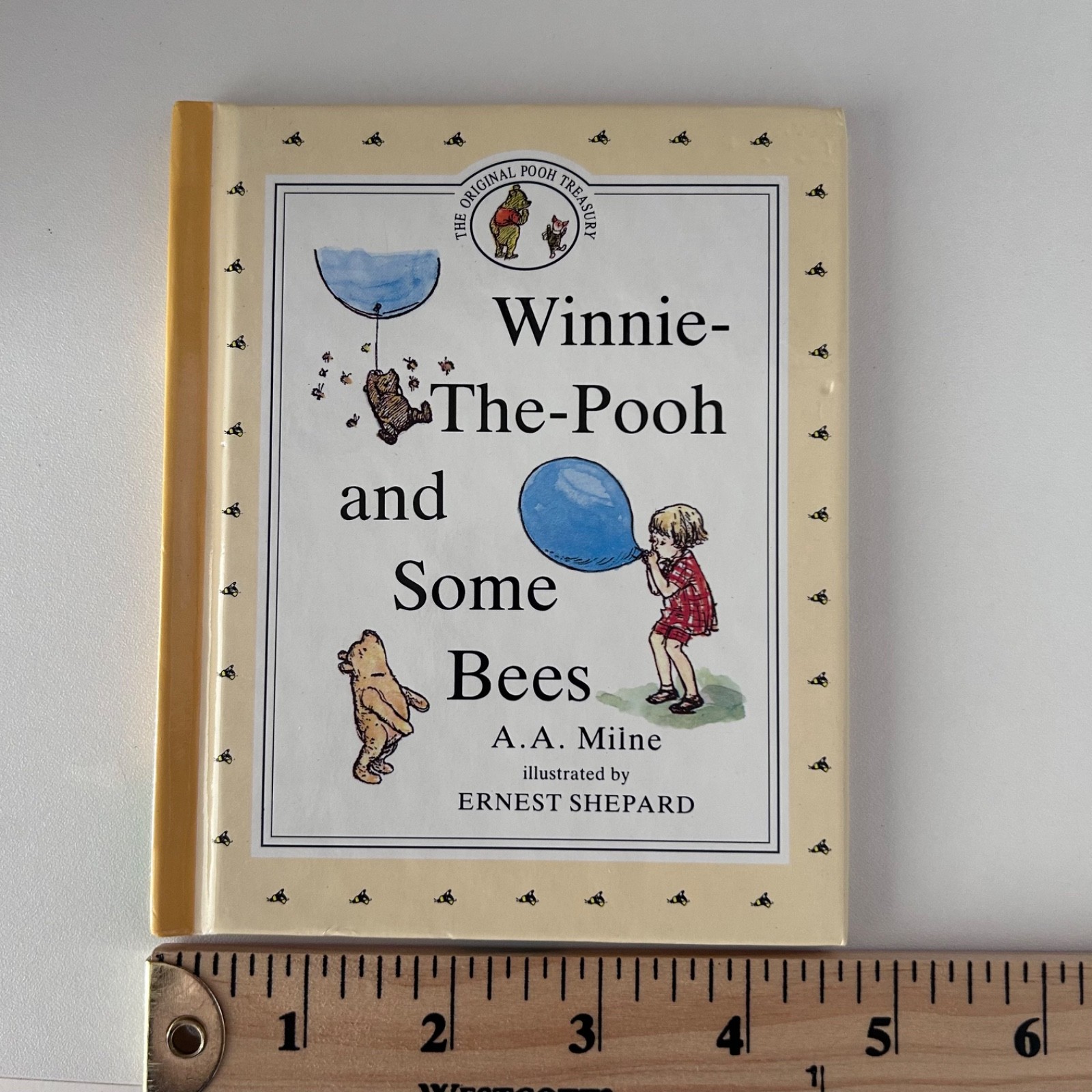 Vintage WINNIE THE POOH 6 Mini Book Hardcover Set 1990 Promo BP Gas Station