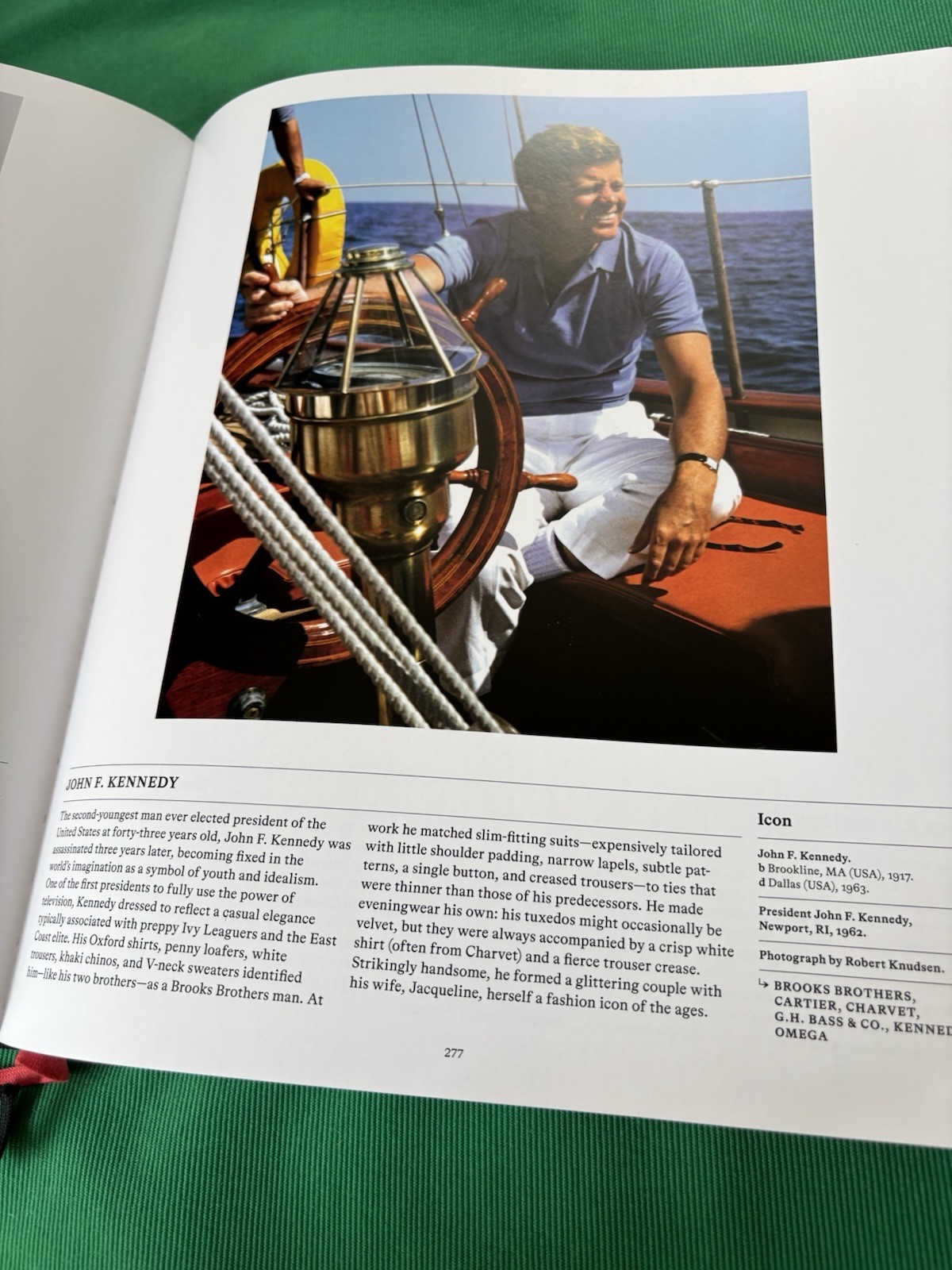 The Men’s Fashion Book – Hardcover, by Phaidon Famous People Designers Musicians