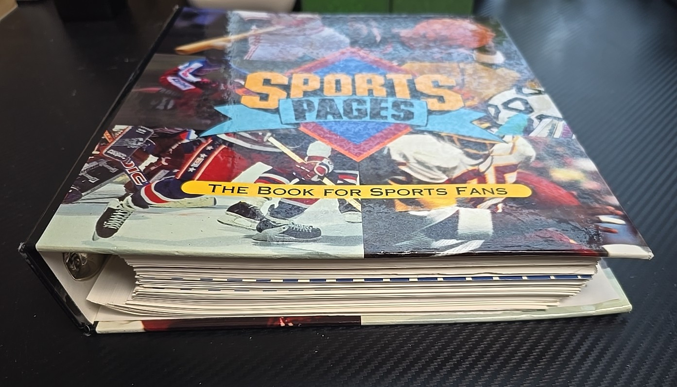 Vintage 1996 „Sports Pages: The Book For Sports Fans“ Collector’s Hardcover Bind