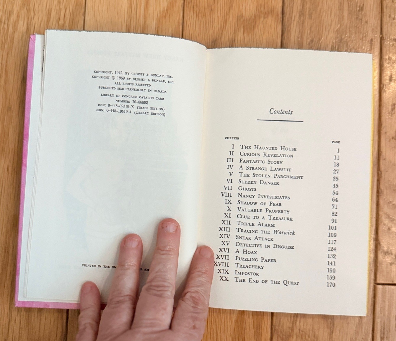 Nancy Drew #19 The Clue of the Missing Map 1942, 1969 White Endpapers