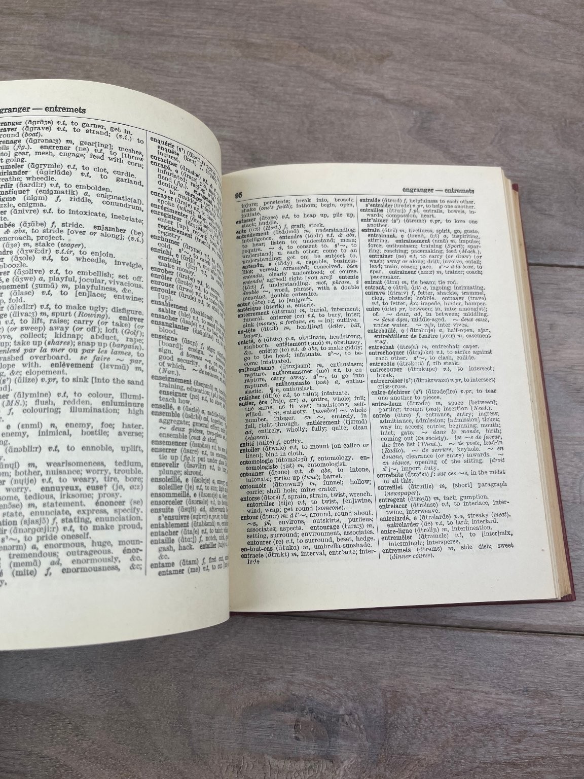 Handy French-English English-French Dictionary J.O. Kettridge 1947 McKay