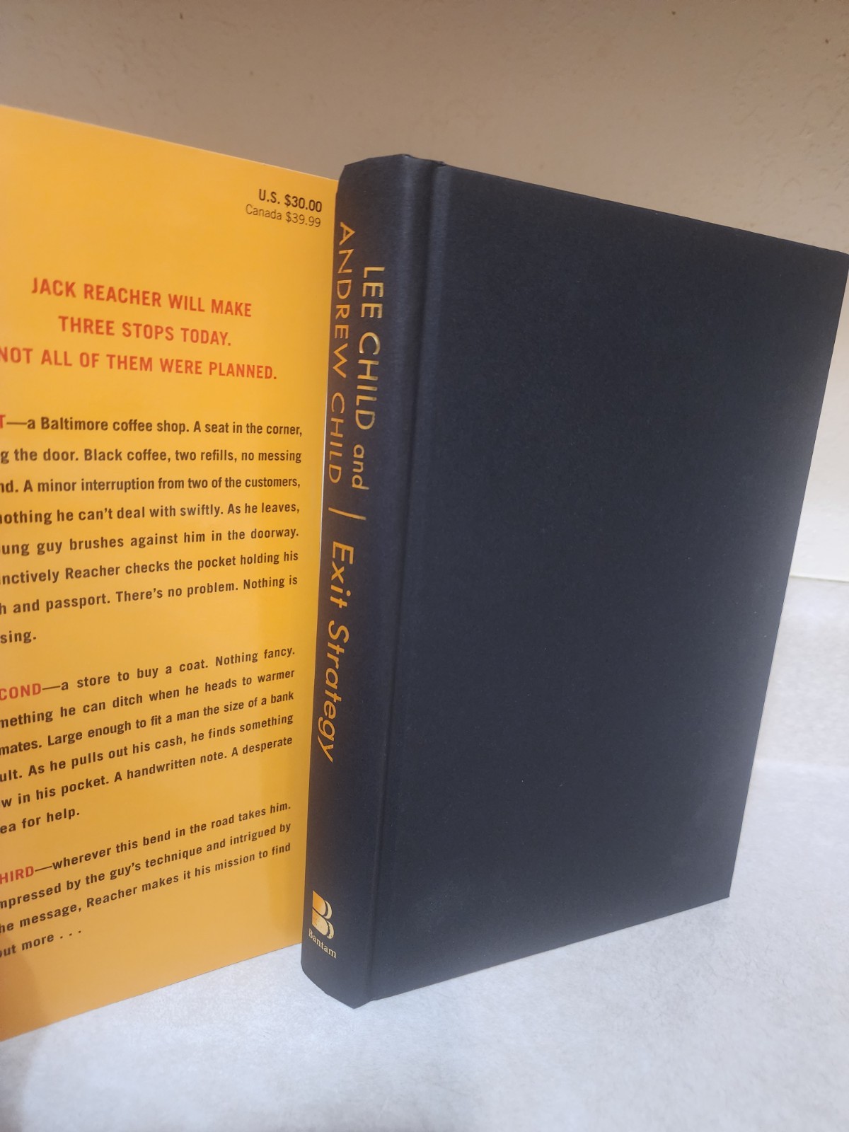 Exit Strategy : A Reacher Novel by Lee Child and Andrew Child 1st Edition Crime