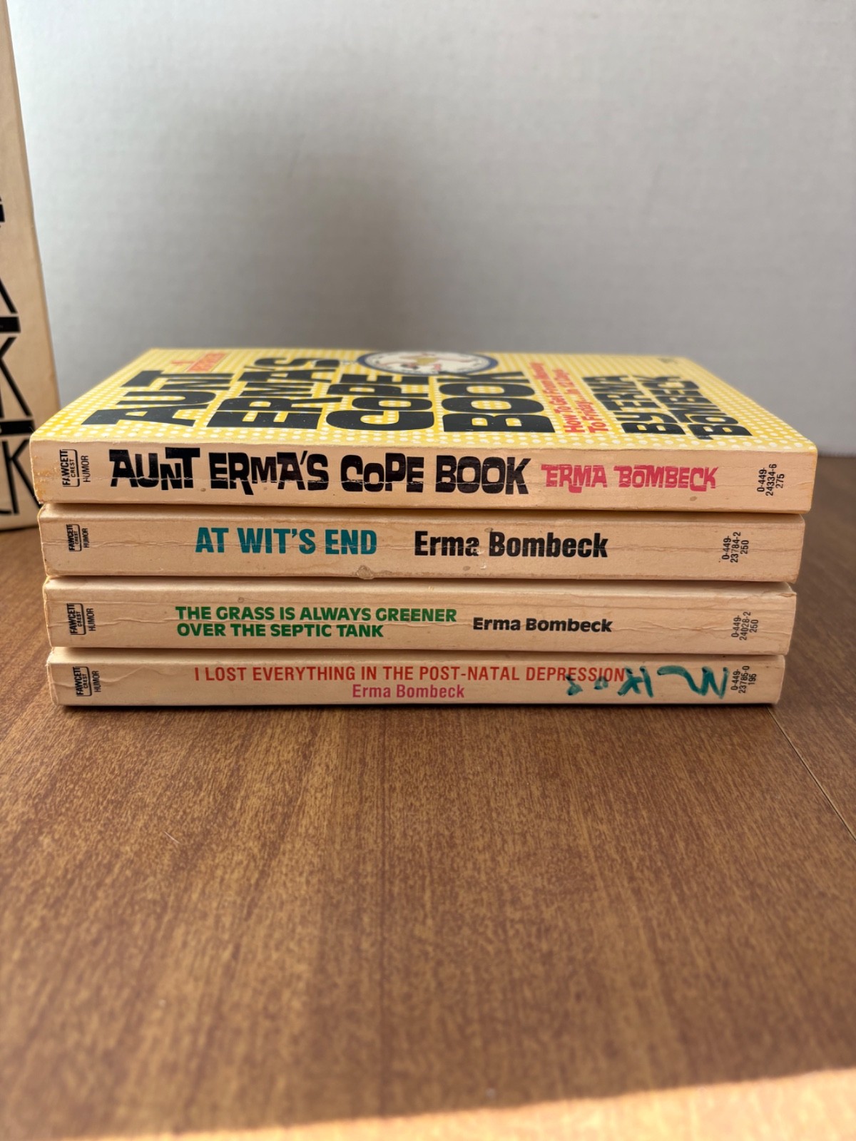 Erma Bombeck Lot of 4 Paperbacks Boxed Set (See photos for titles)