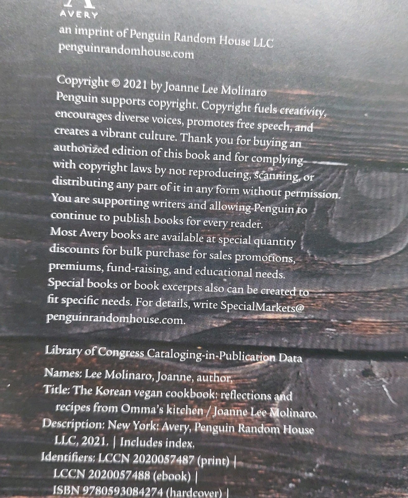 The Wok: Recipes and Techniques by J. Kenji Lopez Alt HC 2021 READ