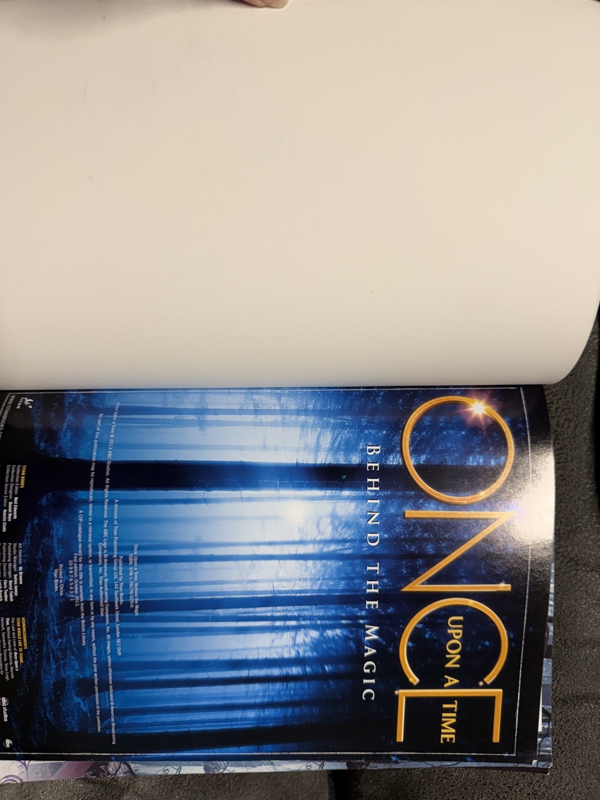 Once Upon a Time – Behind the Magic (Insiders Guide) by Titan Comics Book The