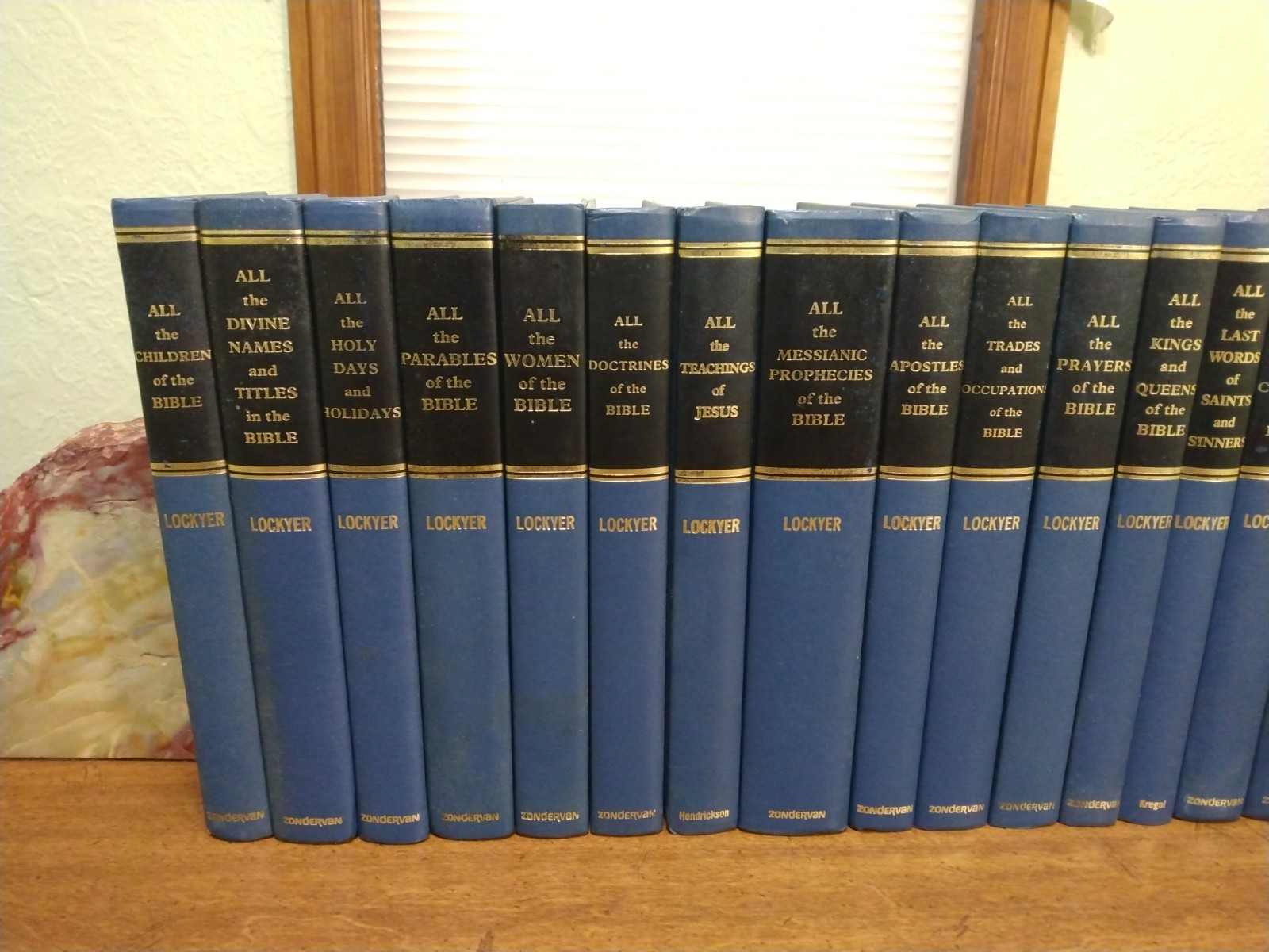 Herbert Lockyer All Series 17 Vol Set Zondervan Blue Cloth Bible Study Reference