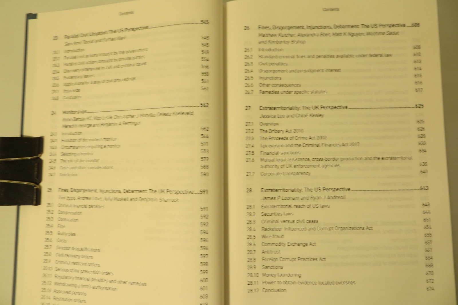 THE PRACTITIONER’S GUIDE TO GLOBAL INVESTIGATIONS. Hb. TWO VOLUMES, 1700 PAGES