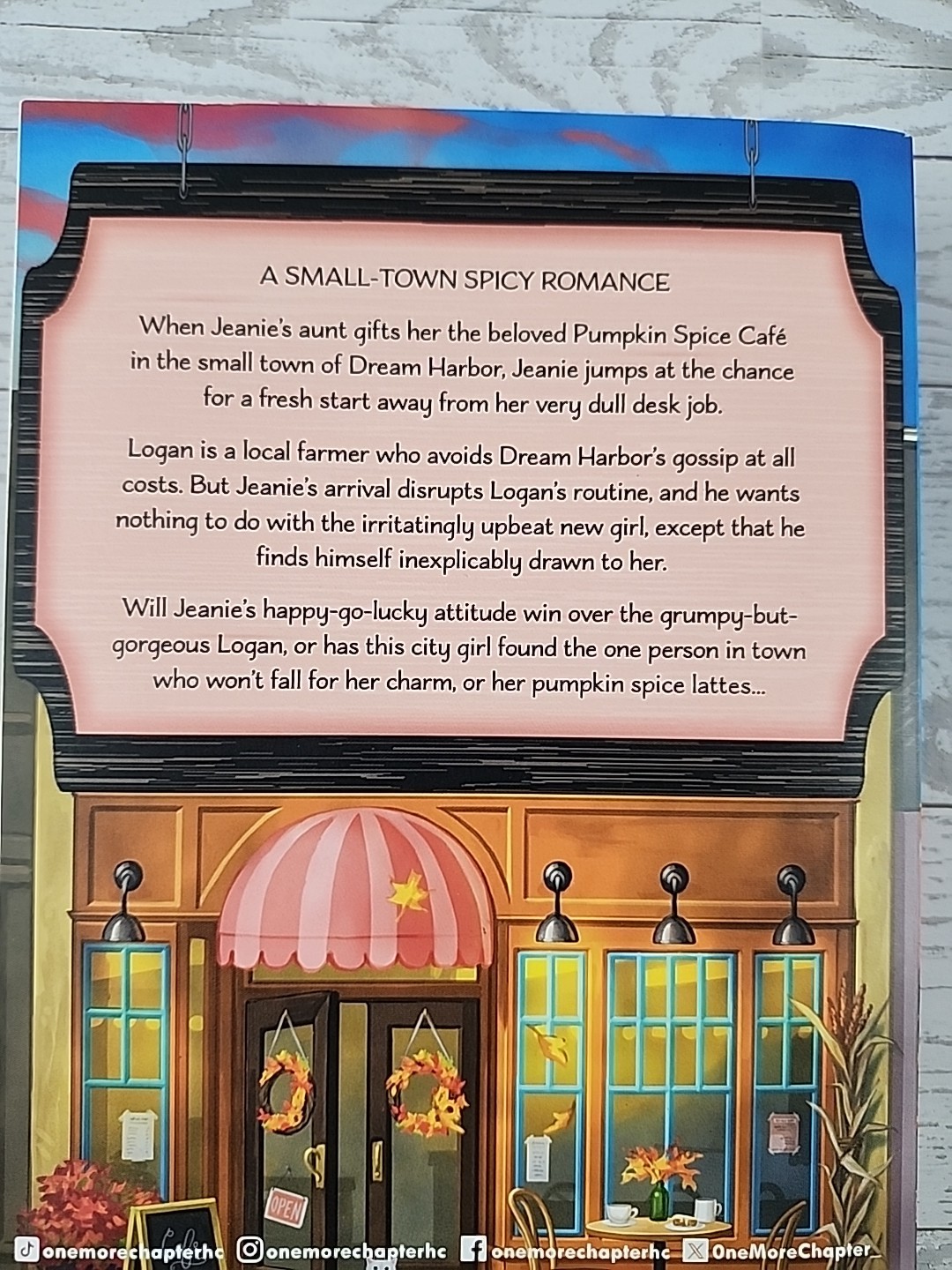 Pumpkin Spice Café (Dream Harbor, Book 1) by Laurie Gilmore (2023 Paperback)