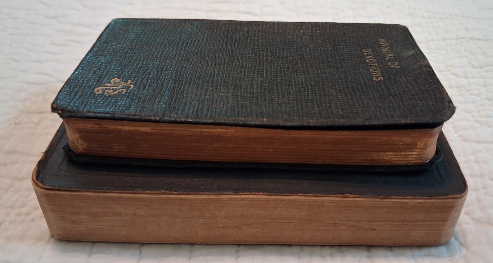 Antique Manual Of Devotions, 1933; Douay-Rheims New Testament, 1924; Pocket Size