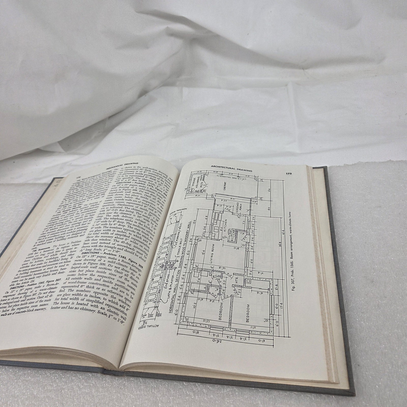 Vintage 1962 Mechanical Drawing Edward Berg 5th Revised Edition Hardcover Book