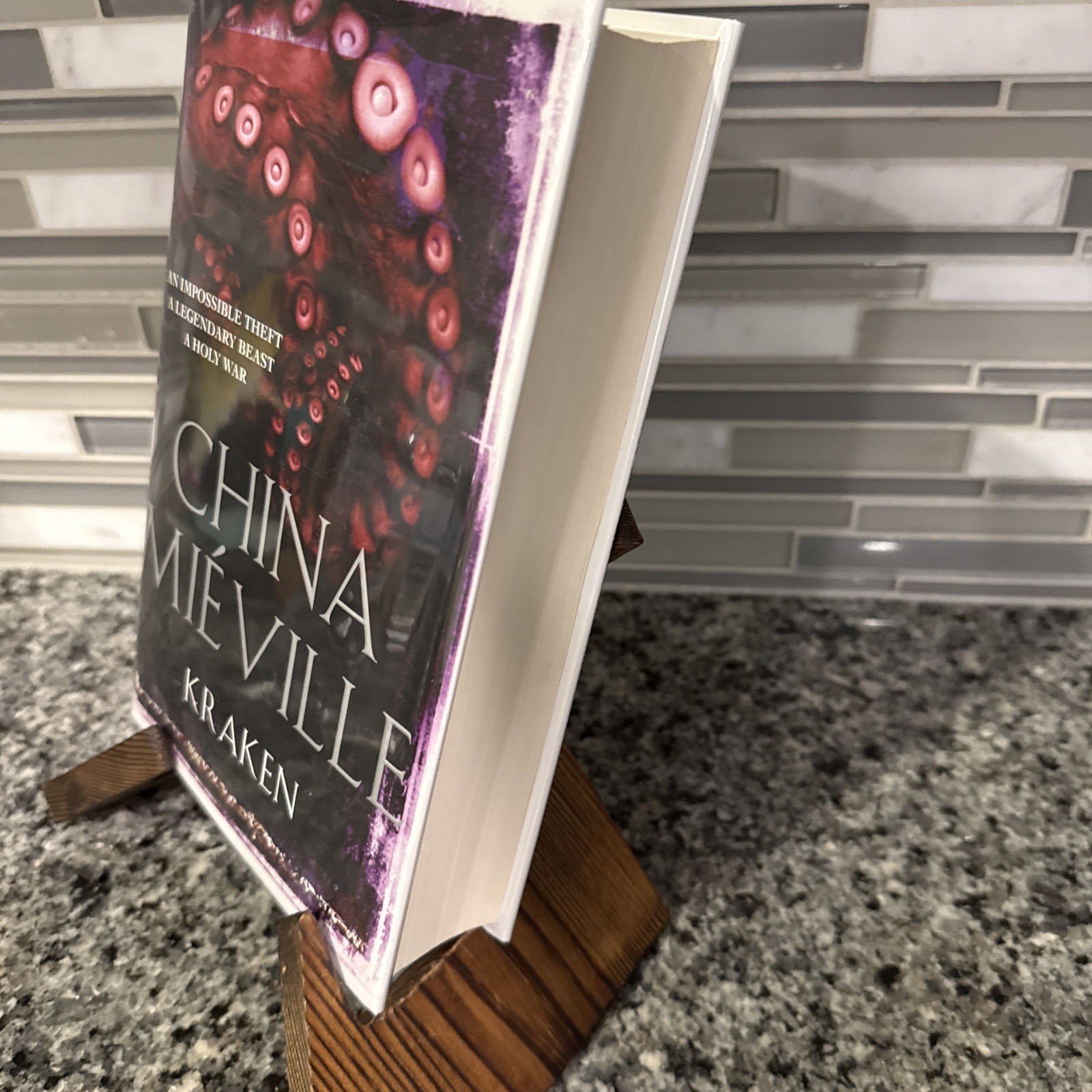 Kraken – China Miéville – Signed UK First Edition HCDJ New Weird Urban Fantasy