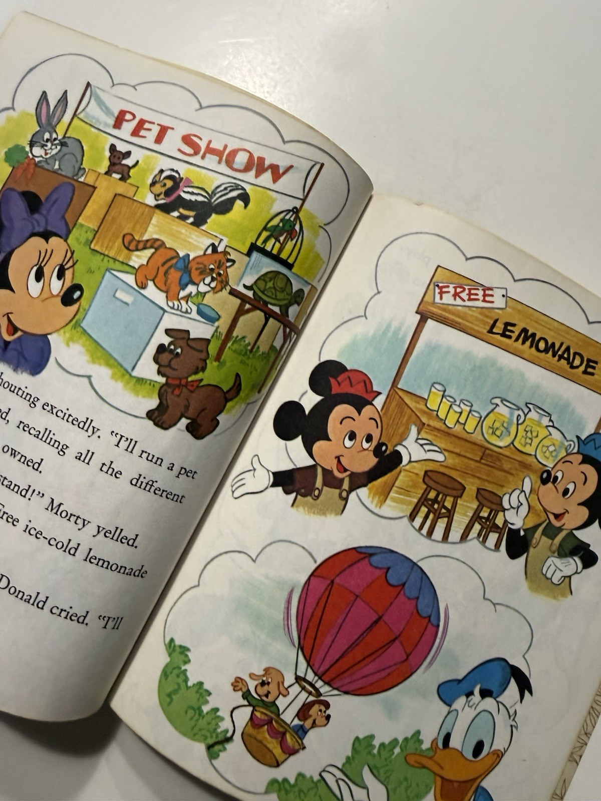 Walt Disney Mickey Mouse Best-Neighbor Contest Little Golden Book 1980 VTG