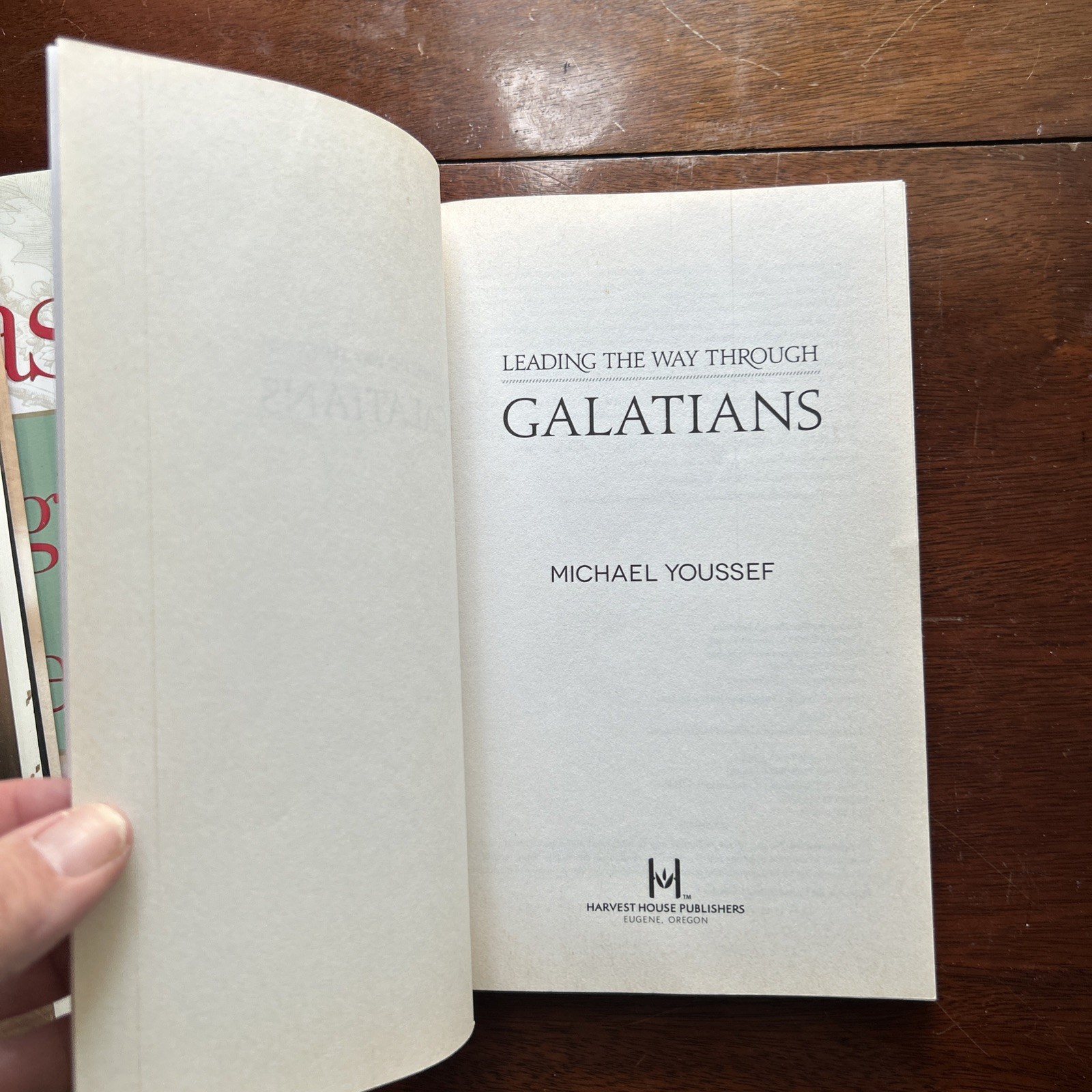 Leading the Way Through Galatians by Michael Youssef (2013, Trade Paperback) K15