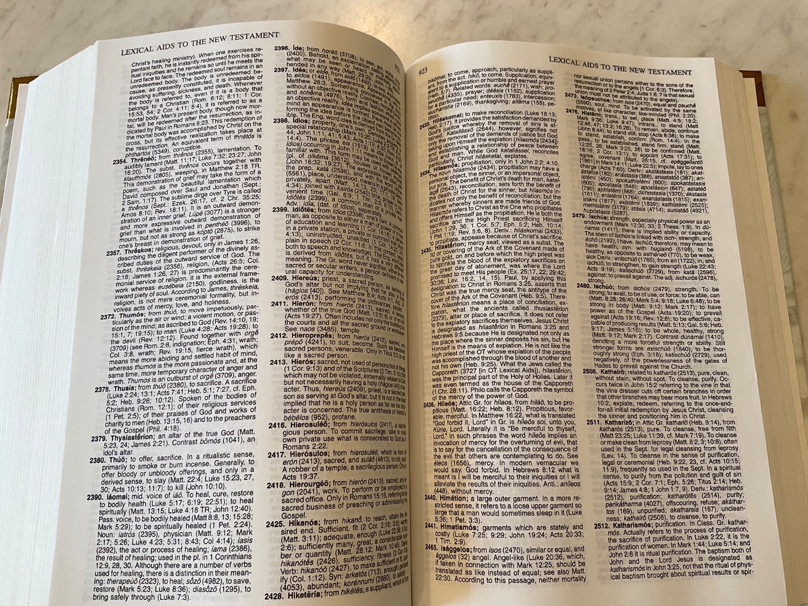 Complete Word Study Bible New Testament by Spiros Zodhiates