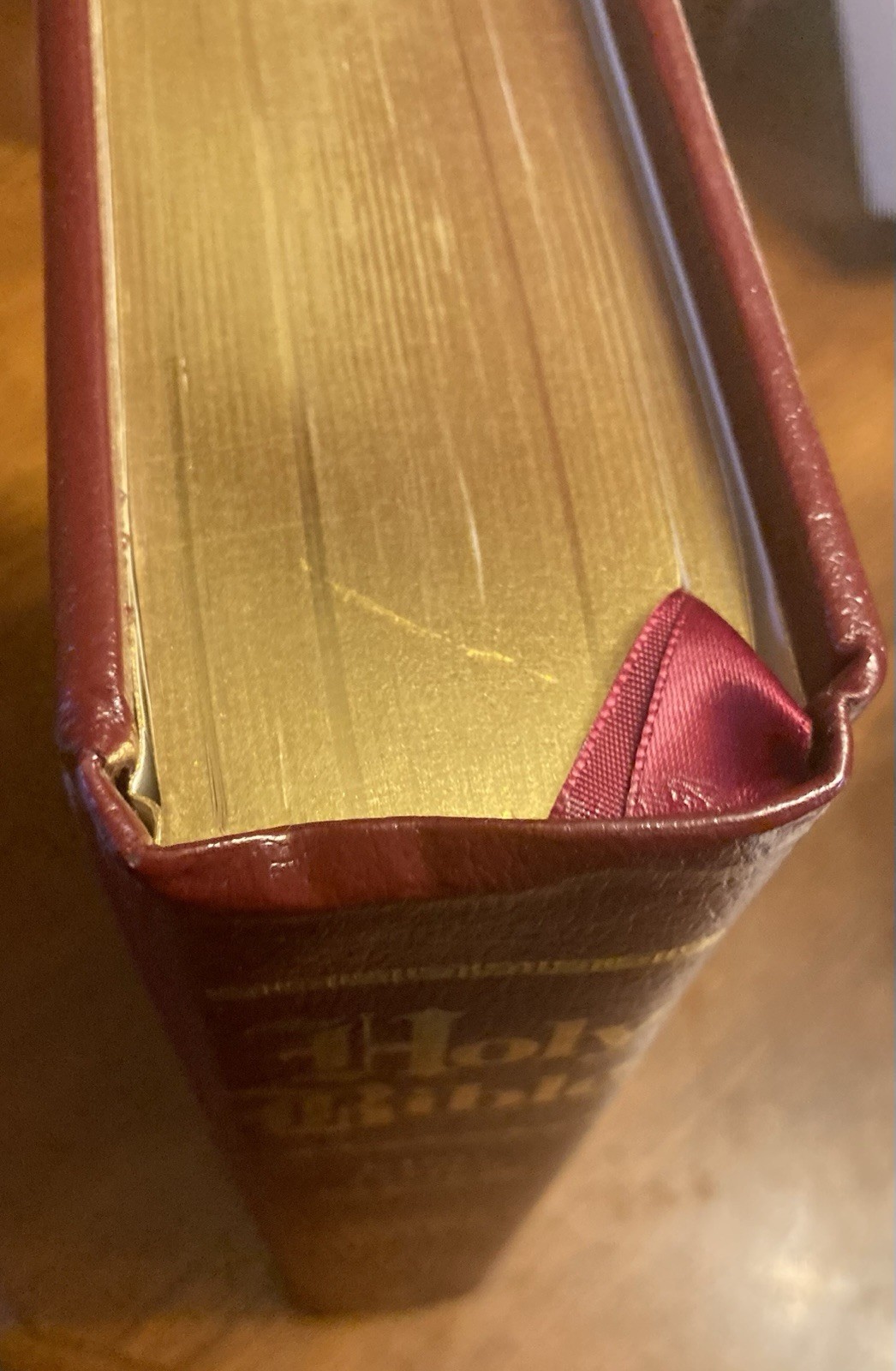 Family Bible by Thomas Nelson Publishing Staff – Bonded Leather