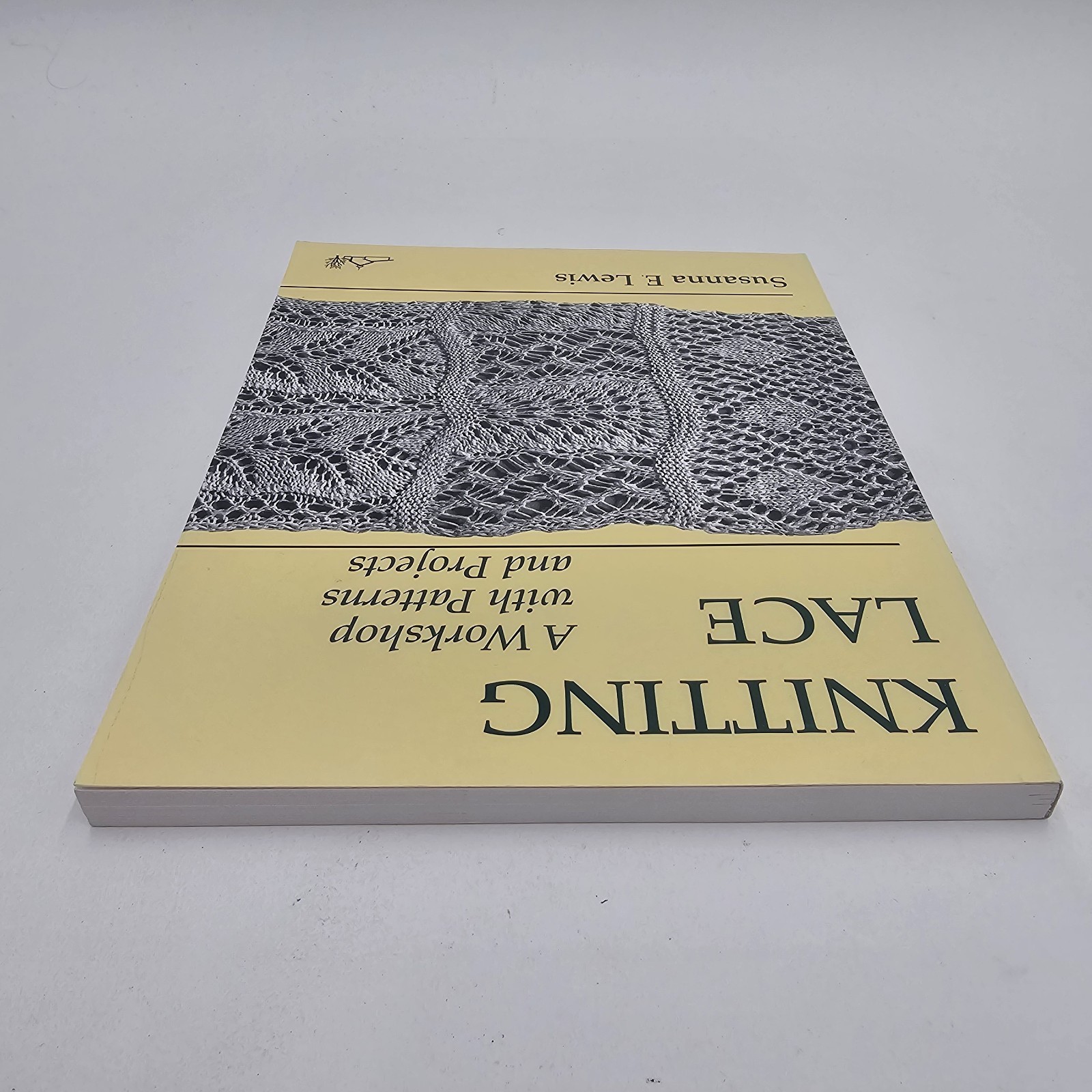 NEW | Knitting Lace Workshop Patterns Projects Susanna Lewis | 91 Motifs Sampler