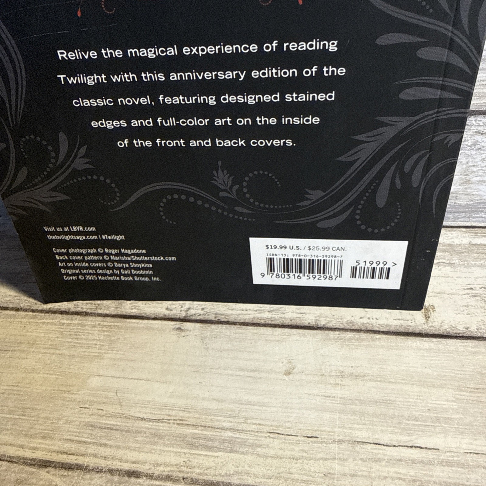 New! Twilight, The Twilight Saga, 20th Anniversary Ed. Paperback Sprayed Edges