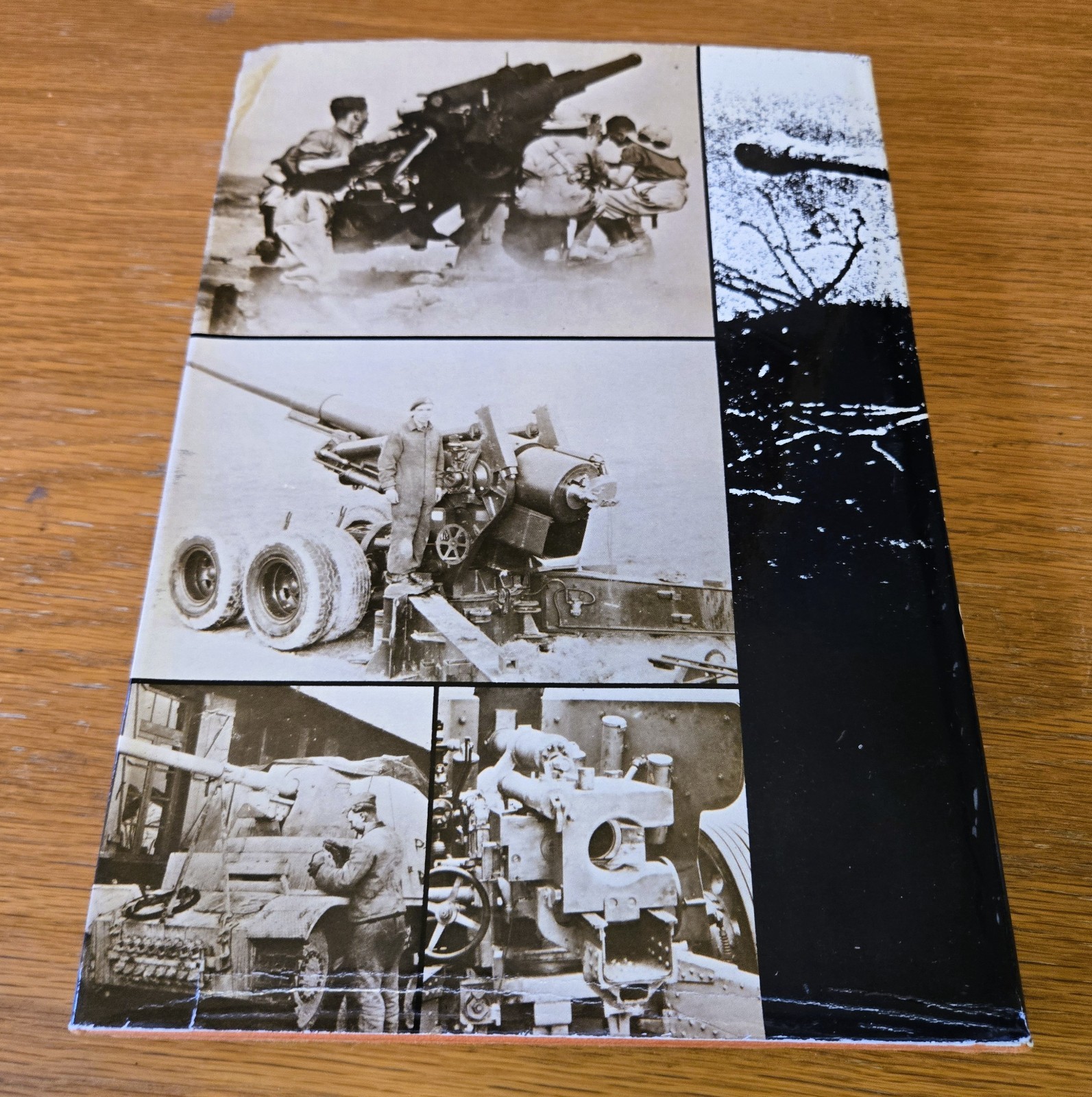 Guns of World War Two by Ian V. Hogg (1979, Hardcover)
