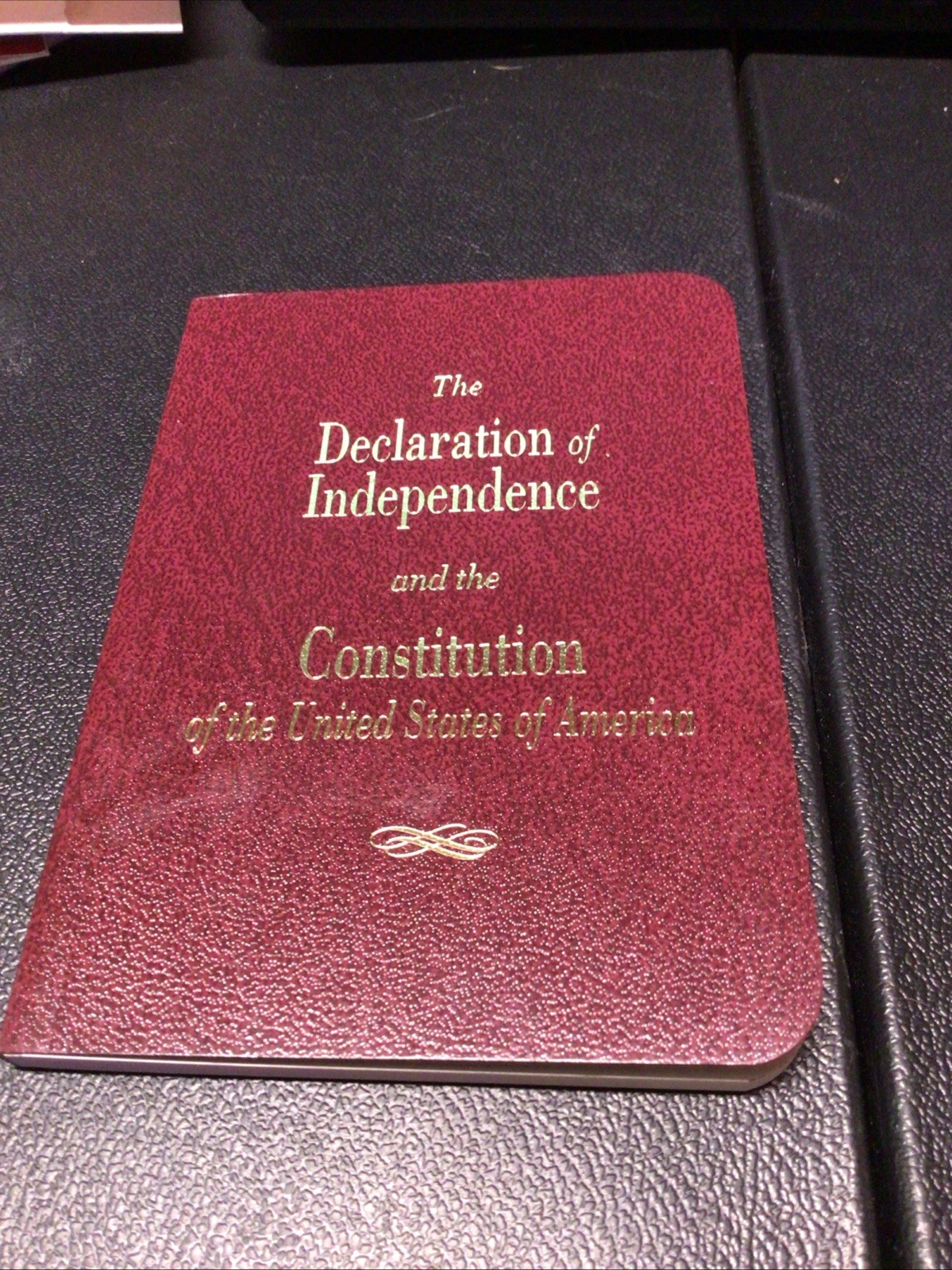 D7 SMALL BOOKLET CATO INSTITUTE DECCLARATION OF INDEPENDENCE / CONSTITUTION