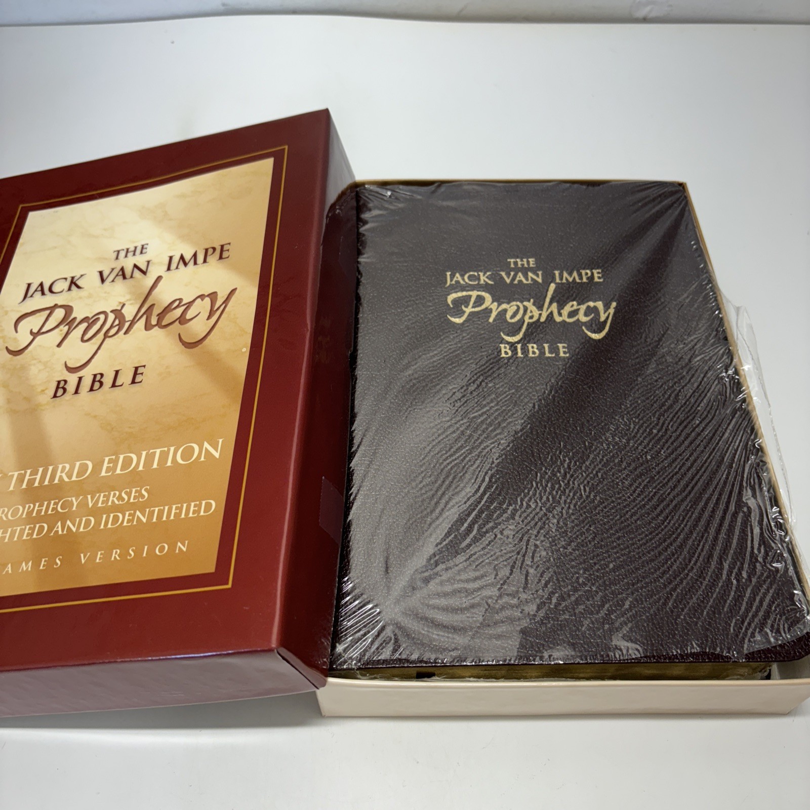 🙏 The Jack Van Impe Prophecy Bible Third Edition KJV King James Version Bible 2
