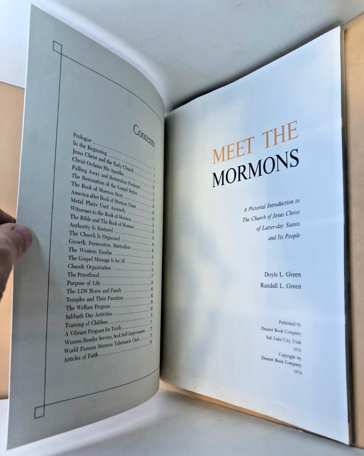 Meet the Mormons Pictorial LDS 1974 OLD VINTAGE GOD JESUS RELIGION BOOKLET