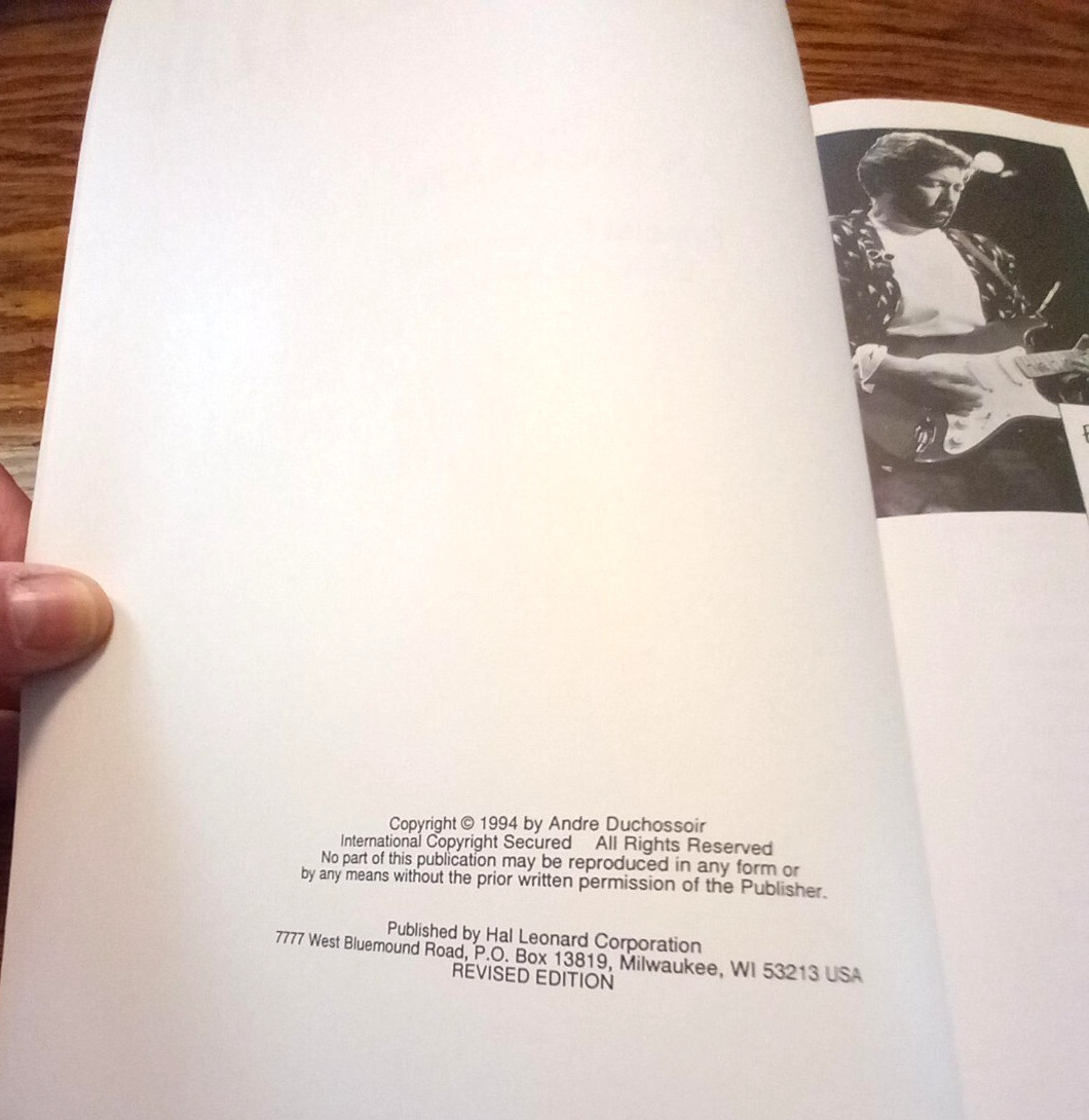 The Fender Stratocaster: Foreword by Eric Clapton 1994 72 Pages