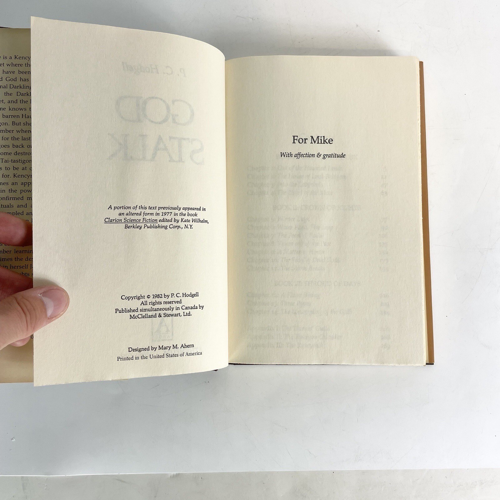 God Stalk – P.C. Hodgell Hardcover Dust Jacket – 1982 – Excellent Condition