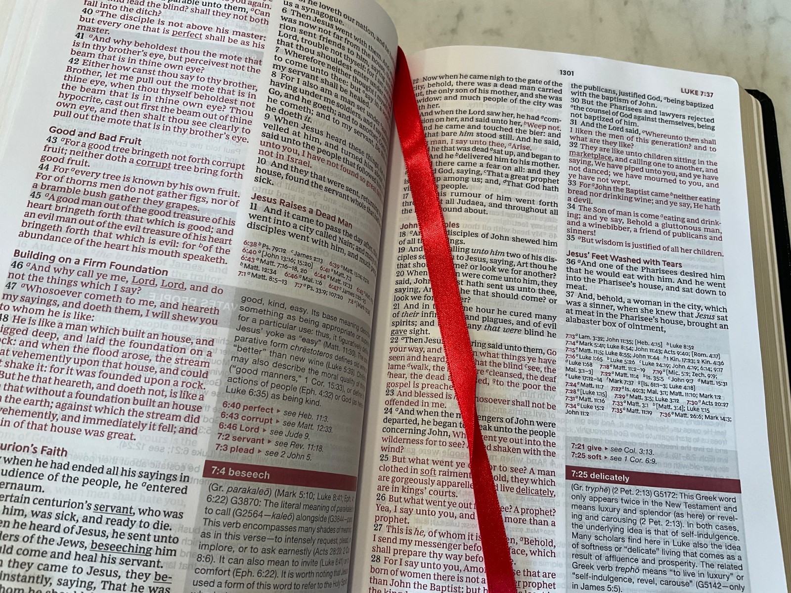 KJV Word Study Reference Bible Comfort Print Black Leather-Soft